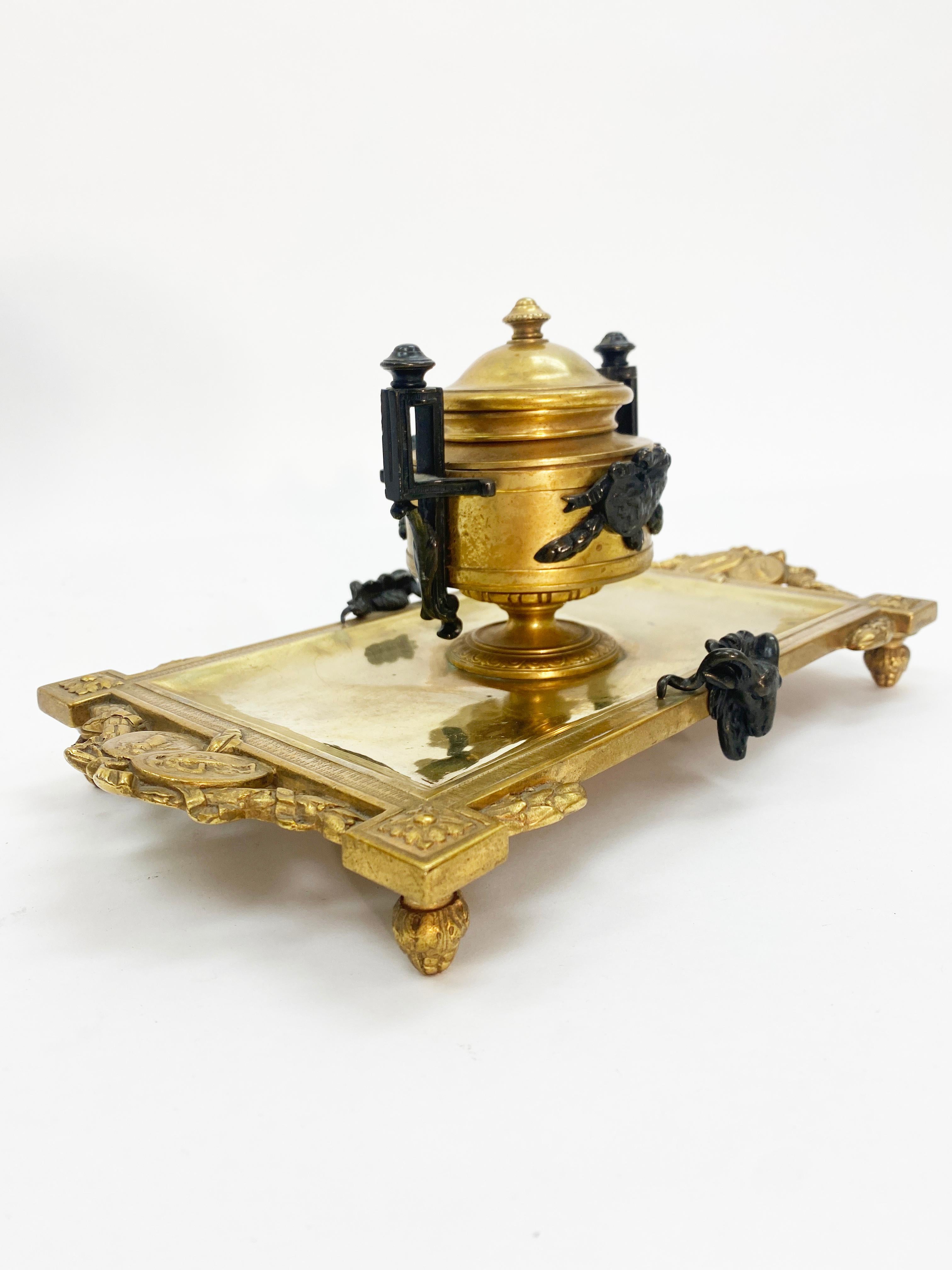 18th Century French Neoclassical Manner Bronze Inkwell For Sale 3