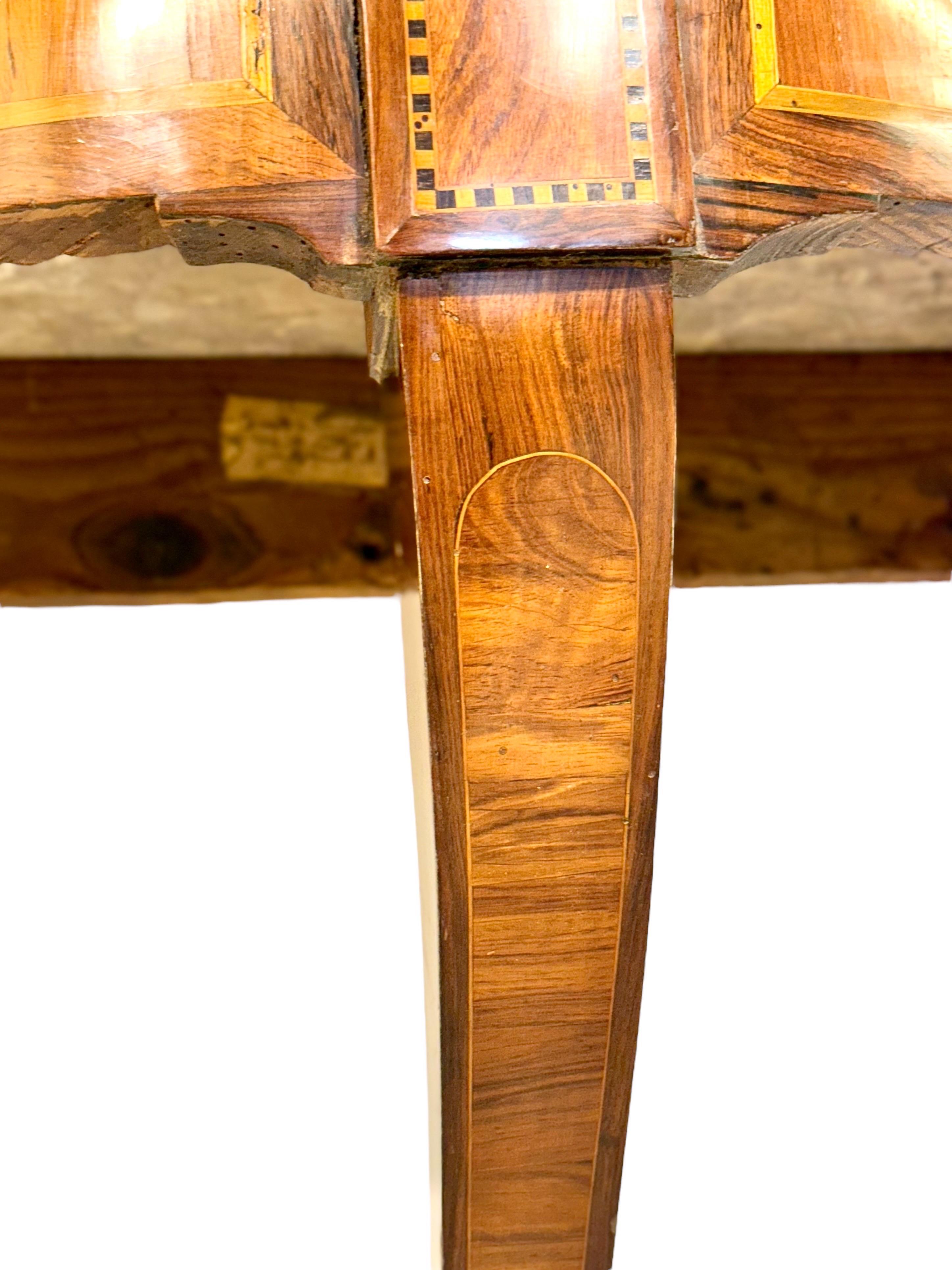 Marbre de Brescia Console murale néoclassique française du XVIIIe siècle avec plateau en marbre en vente