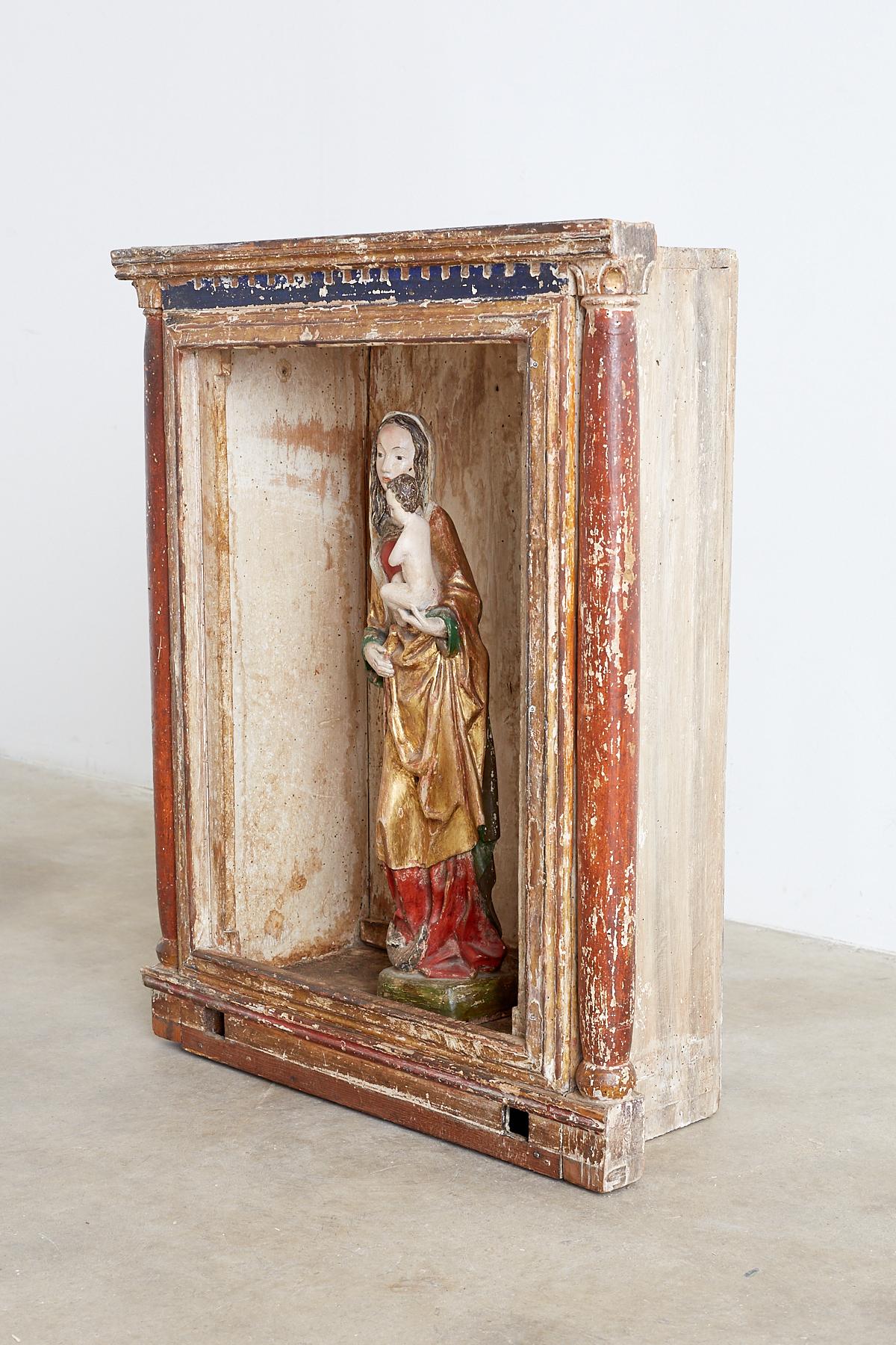 18th Century French Niche or Shrine Display Cabinet 5