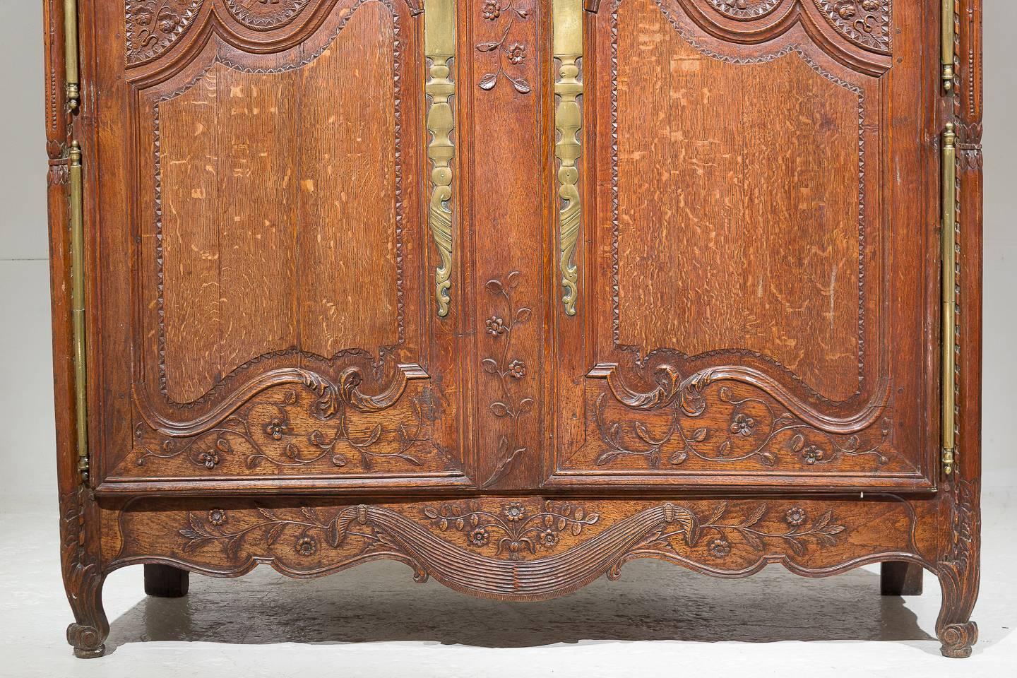 18th Century French Oak Armoire 6