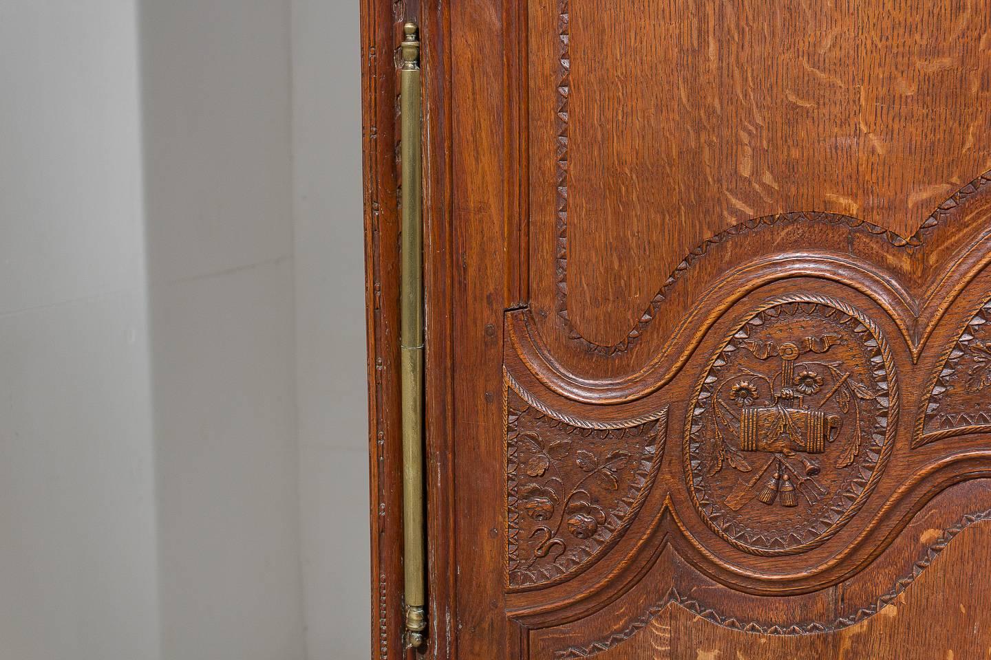 18th Century French Oak Armoire 1