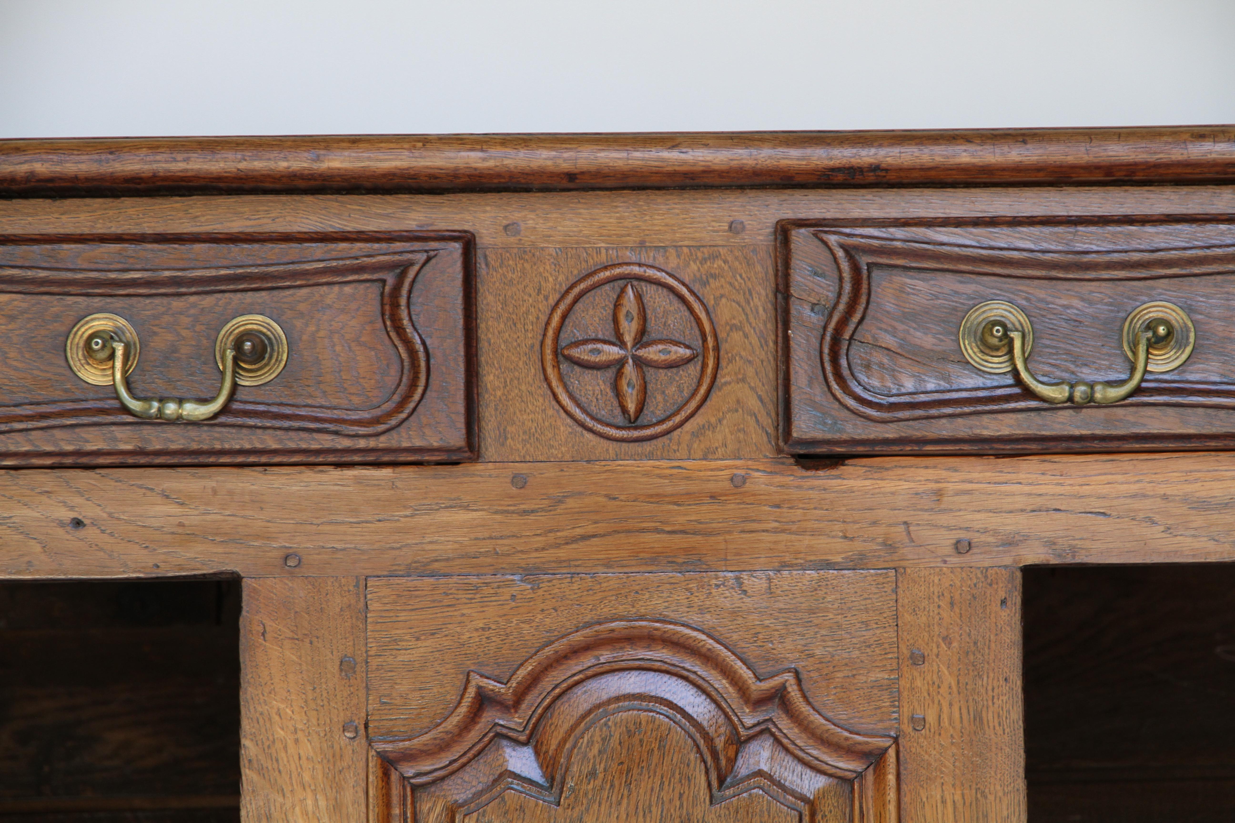 18th Century and Earlier 18th Century French Oak Buffet For Sale