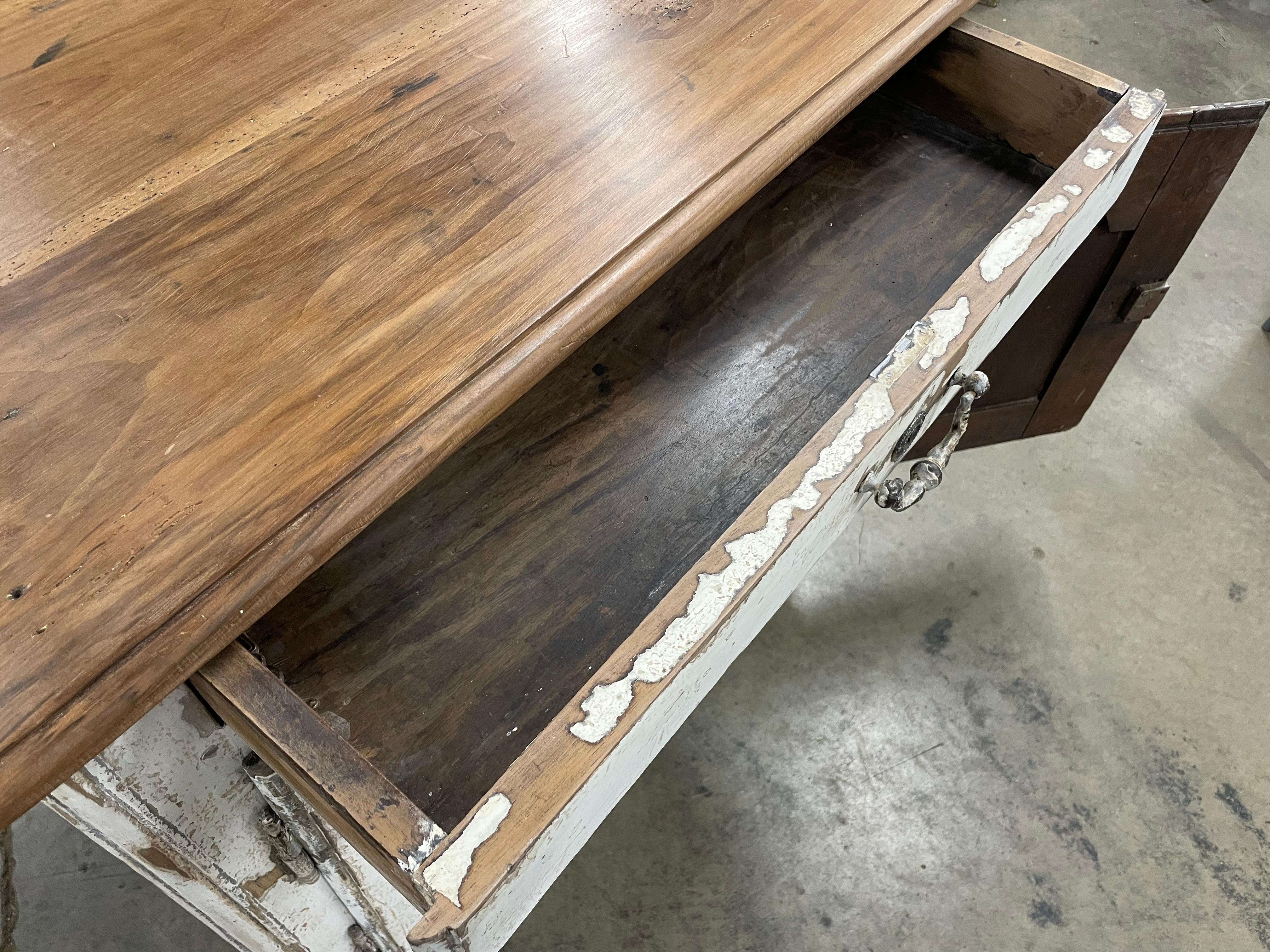 Armadio francese del XVIII secolo in Oak in vendita 3