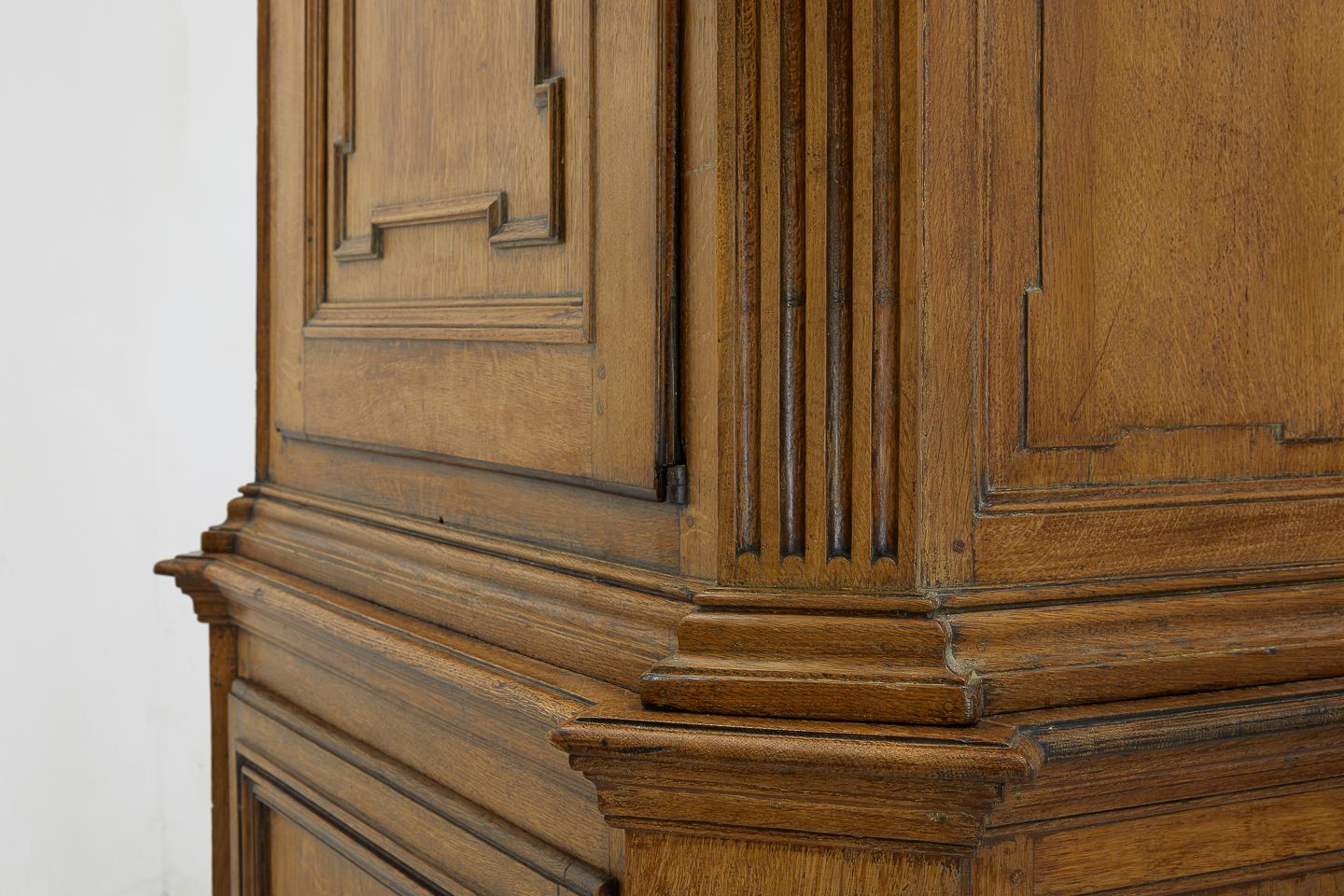 18th Century and Earlier 18th Century French Oak Cabinet For Sale