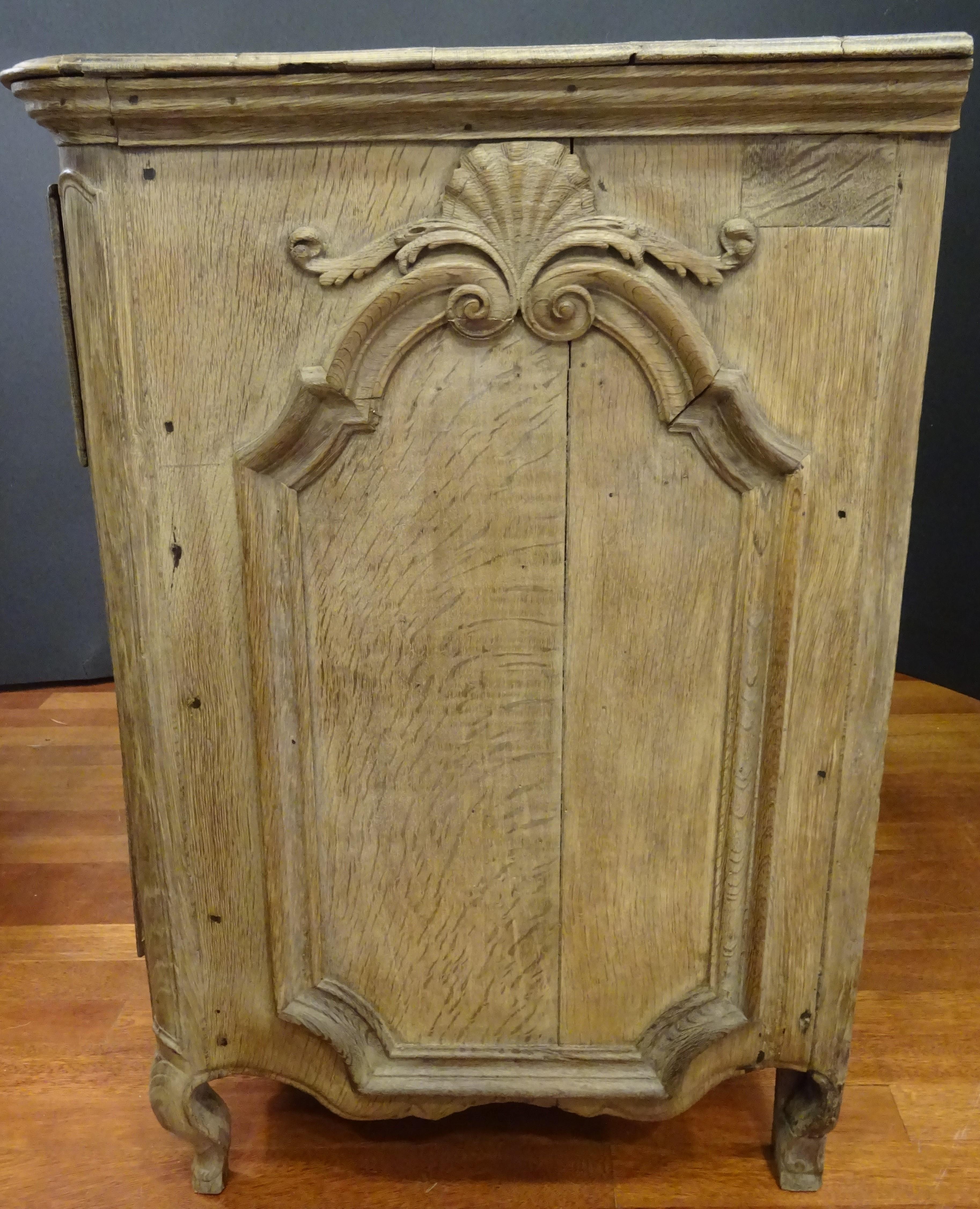 18th FrenchProvencal  Chest of Drawers Oak Carved Wood and Brass , 1790 3