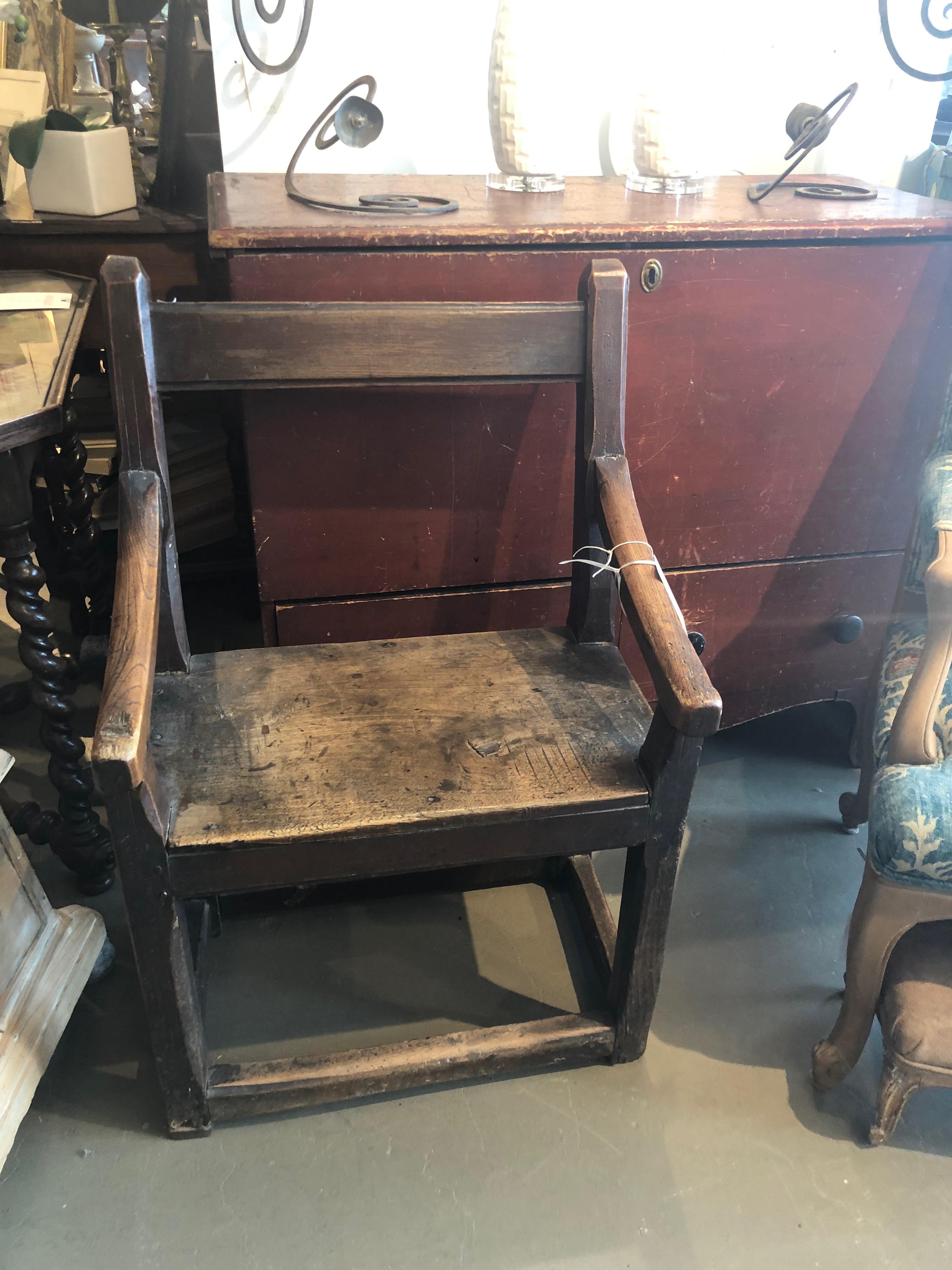 18th Century French Oak Chair (Französisch) im Angebot