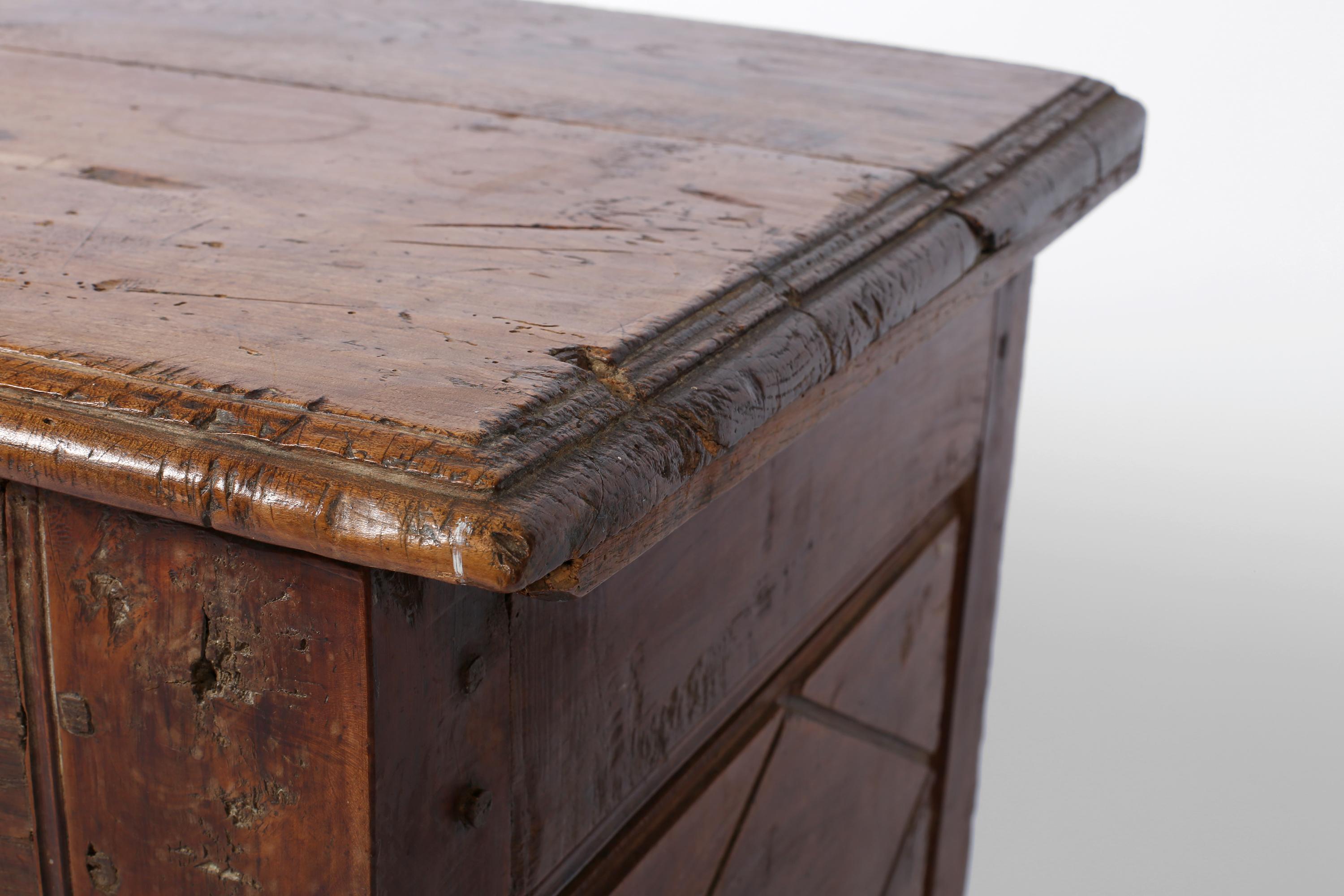 18th Century French Oak Coffer Blanket Box Chest from Aubusson For Sale 6