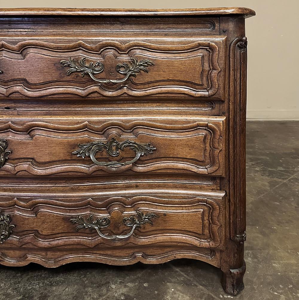 18th Century French Oak Commode For Sale 2