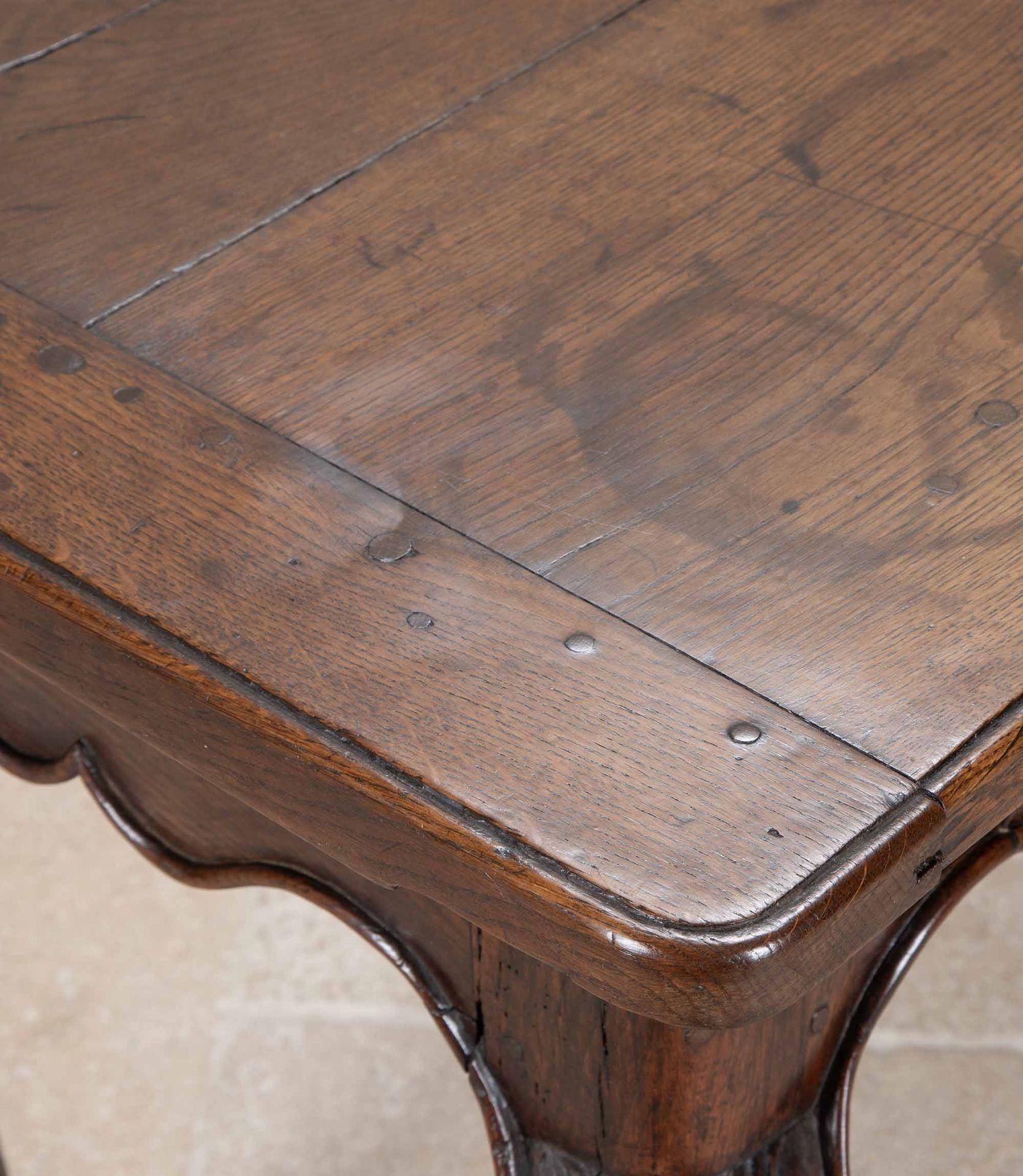 18th Century French Oak Console Table For Sale 1