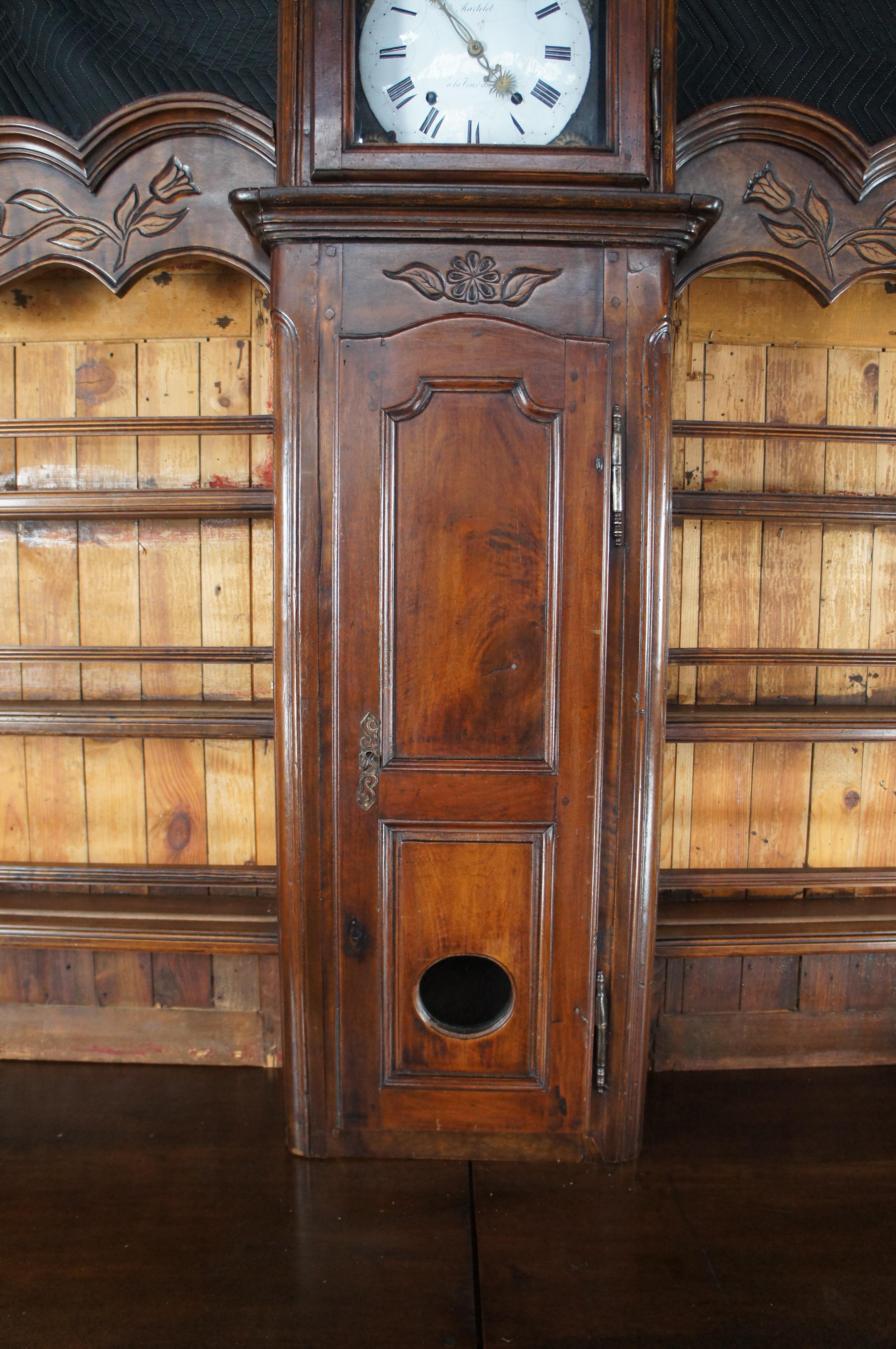XVIII secolo 18th Century French Oak Country Vaisselier Buffet Hutch Sideboard w Clock 102