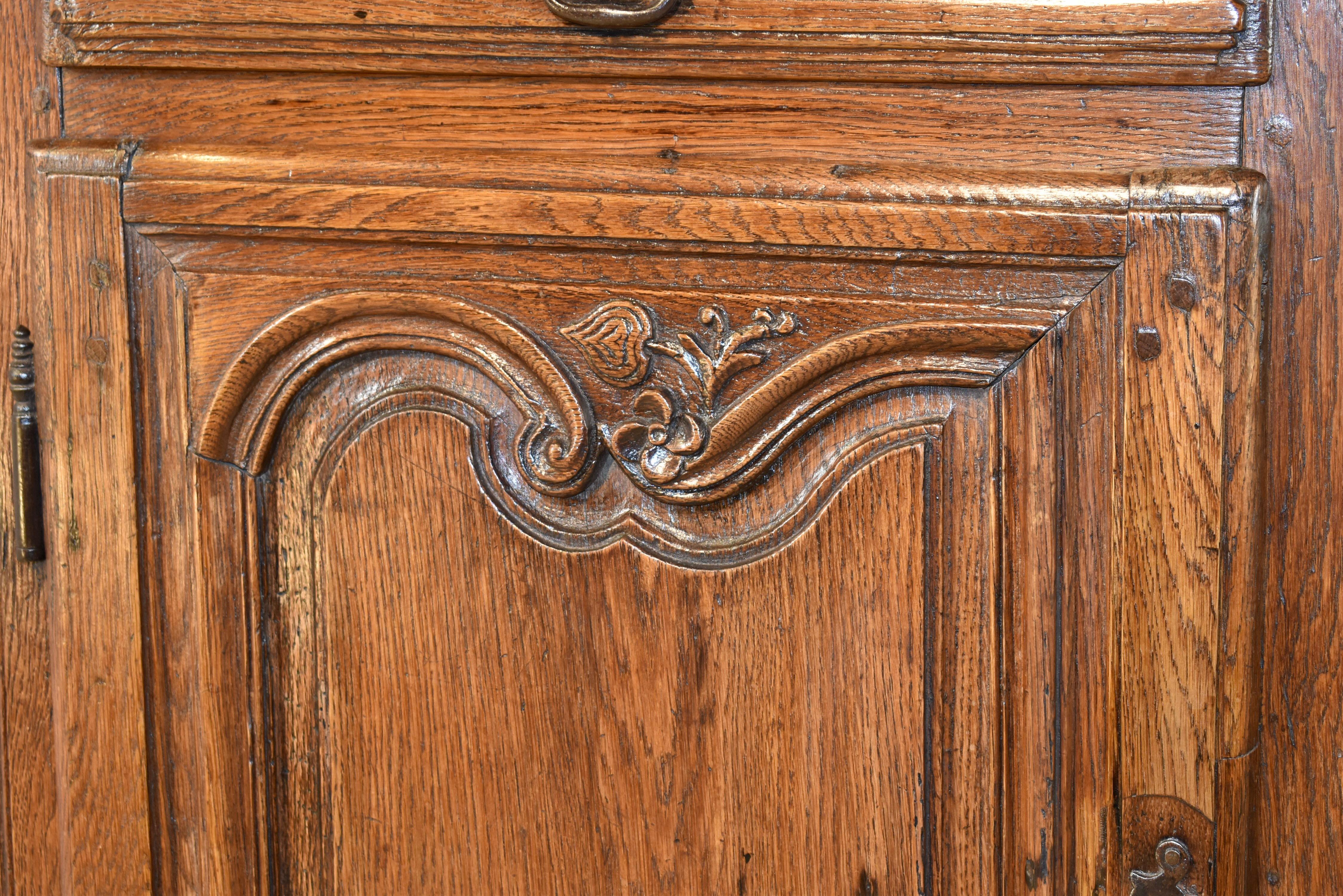 18th Century French Oak Enfilade For Sale 4