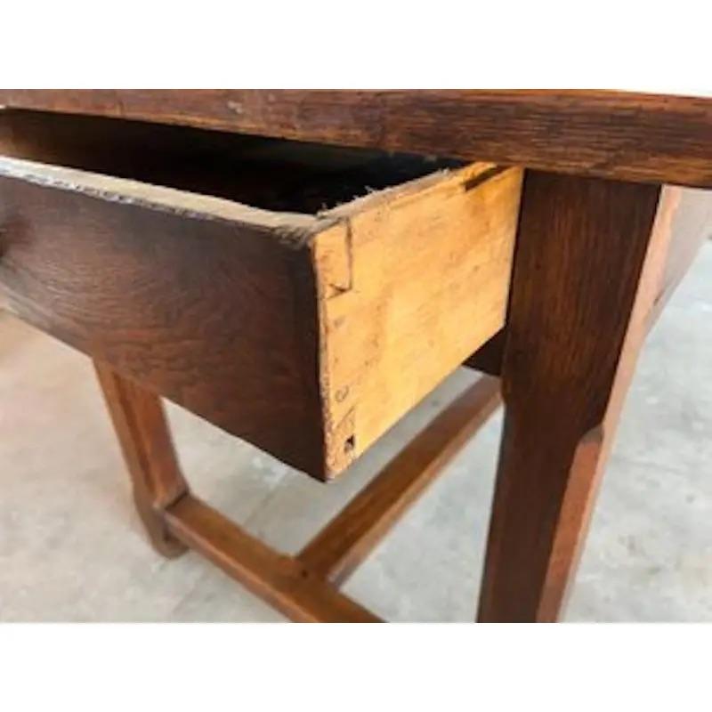 Mesa de granja / mesa de comedor francesa de roble del siglo XVIII en venta 5