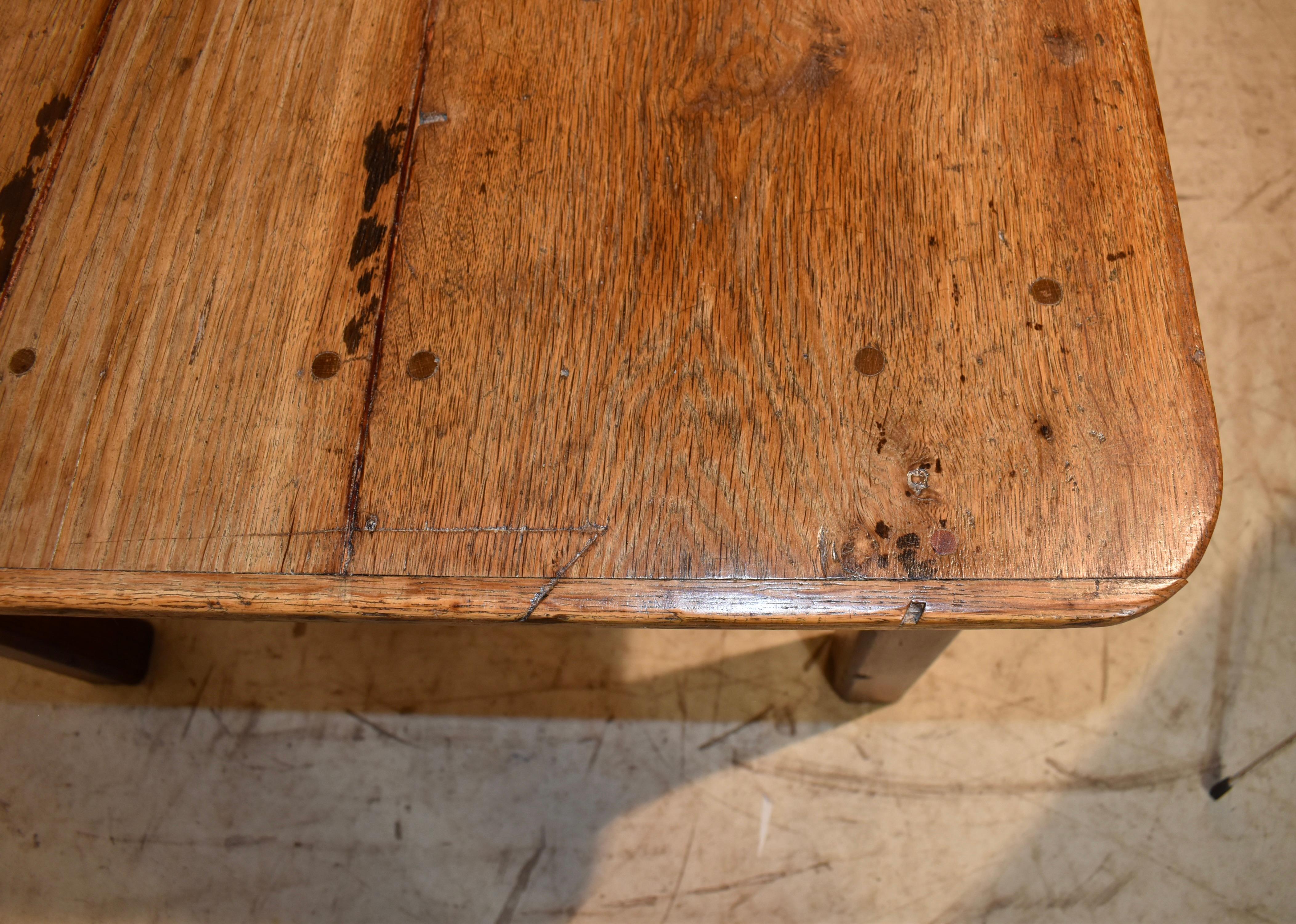Table de ferme en Oak français du 18e siècle en vente 3