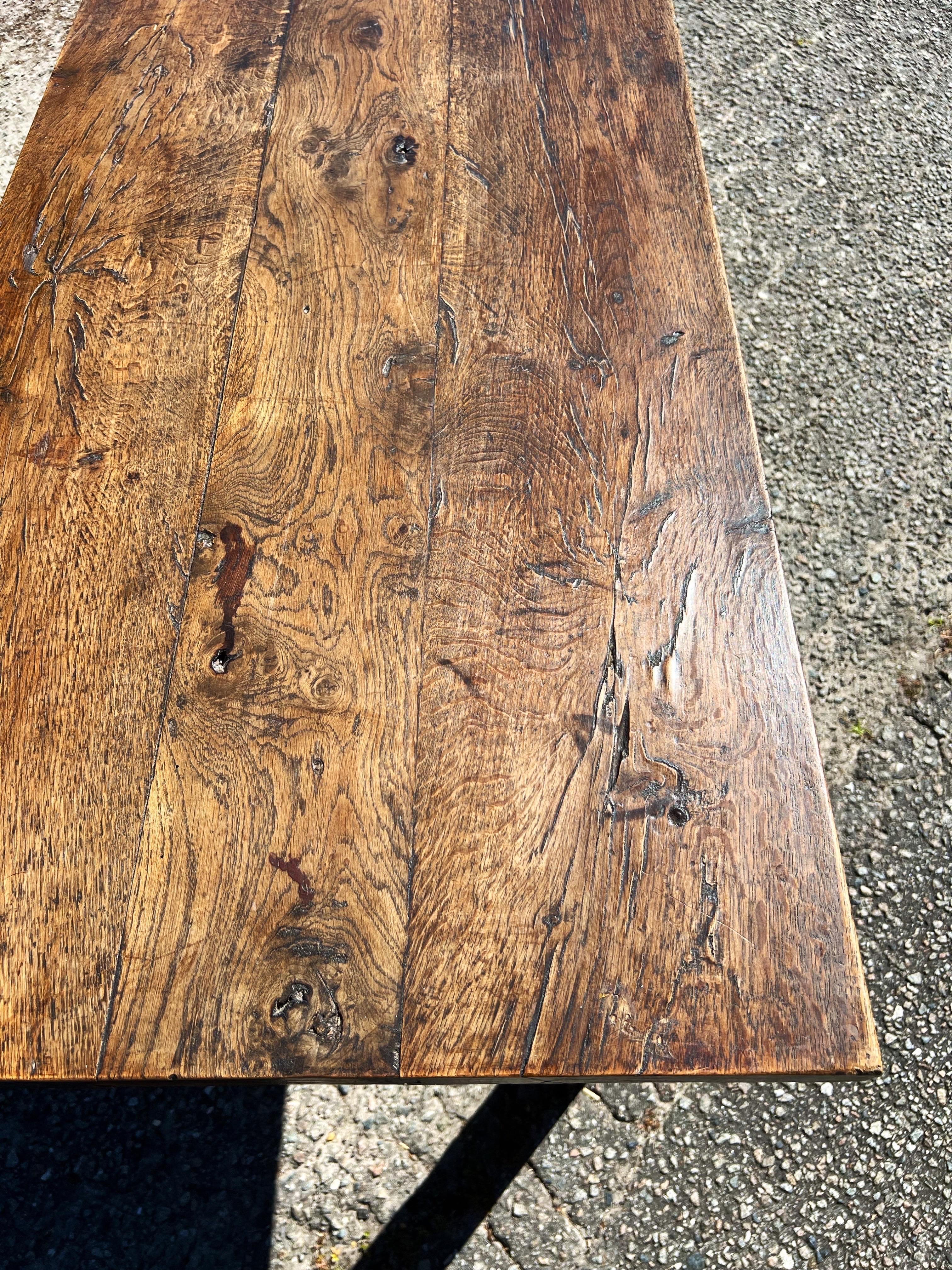 18th Century French Oak Farmhouse Table For Sale 10