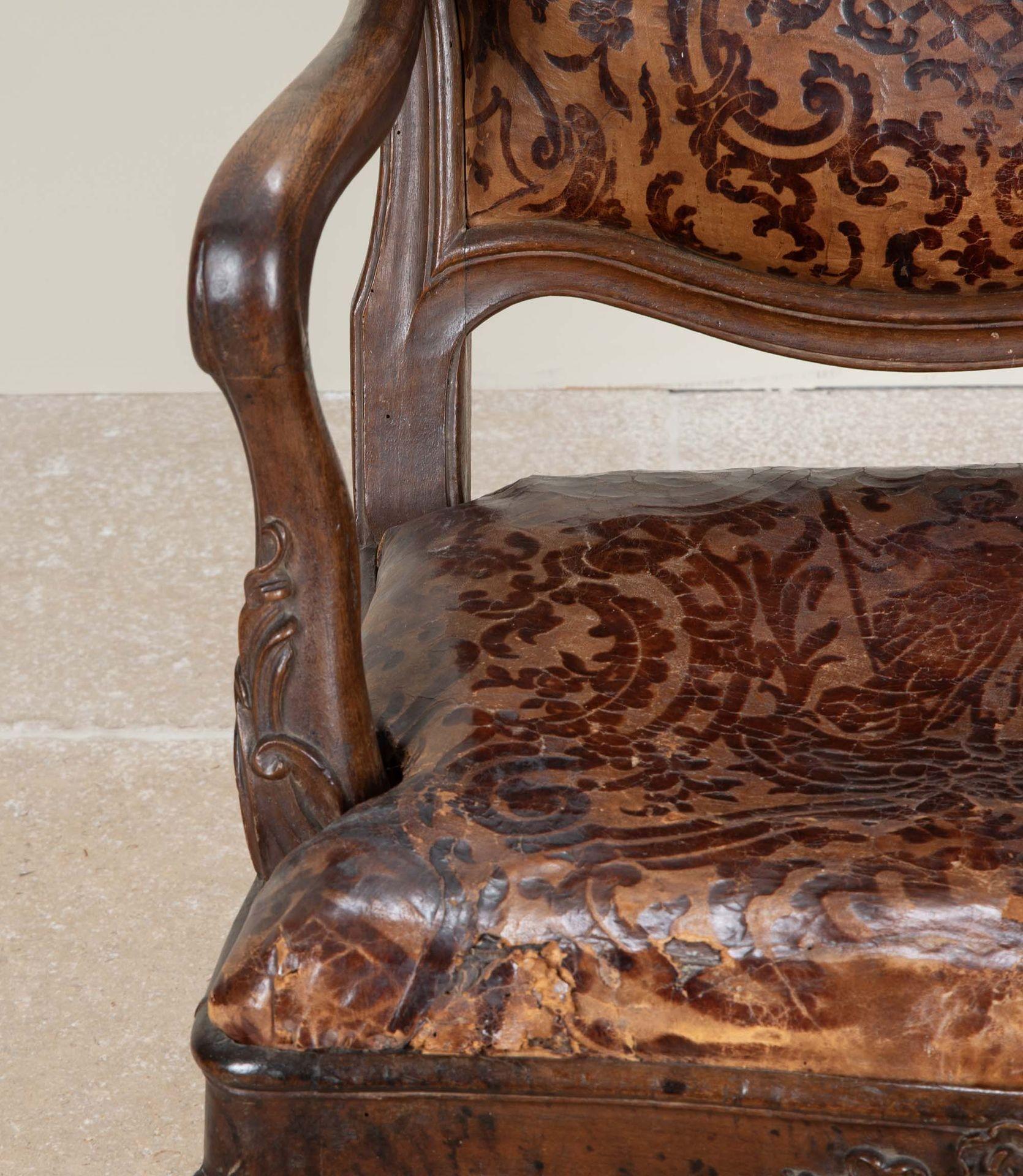 18. Jahrhundert Französisch Eiche & Leder Fauteuil im Angebot 7