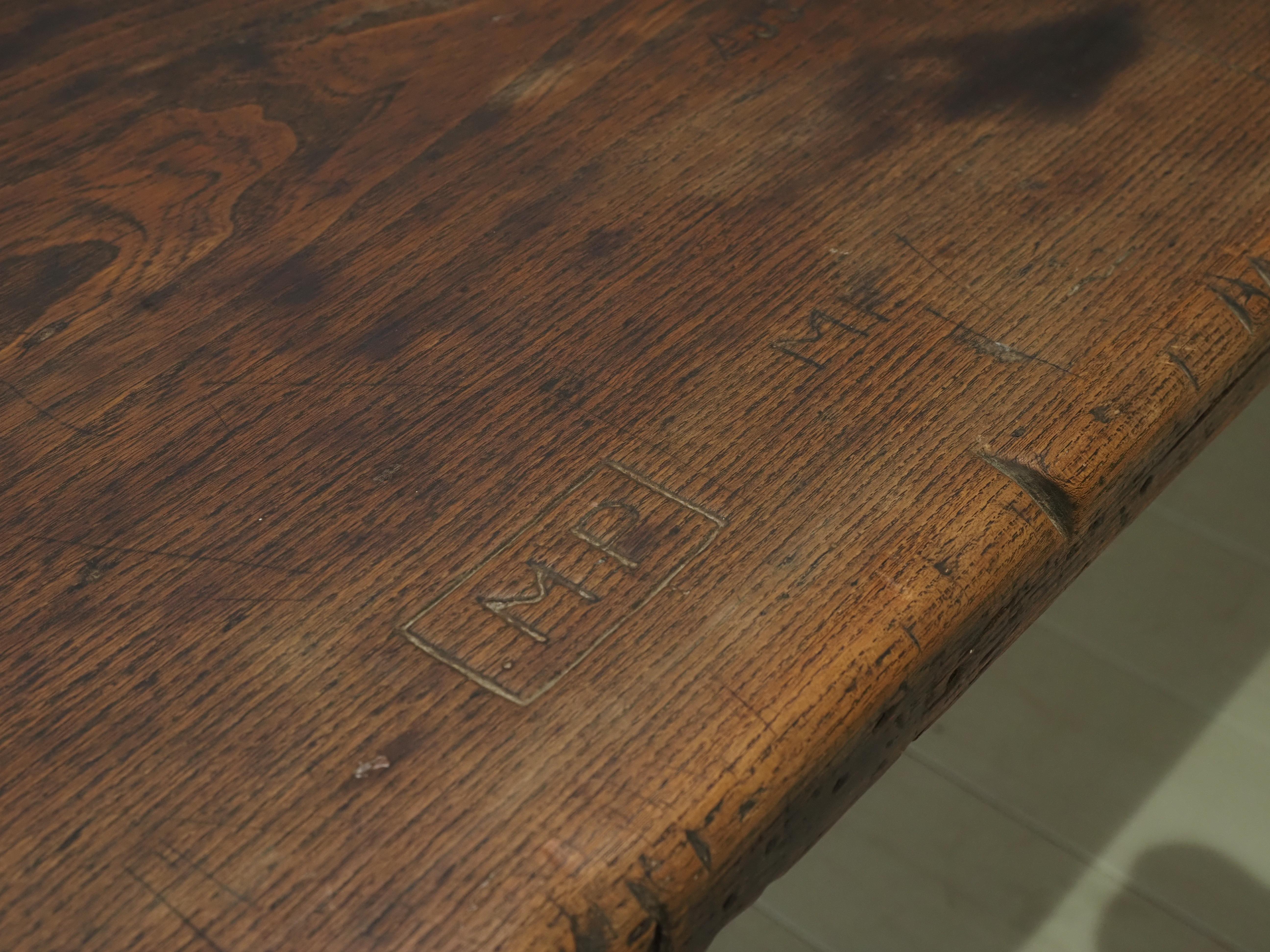 18th Century French oak refectory table For Sale 2