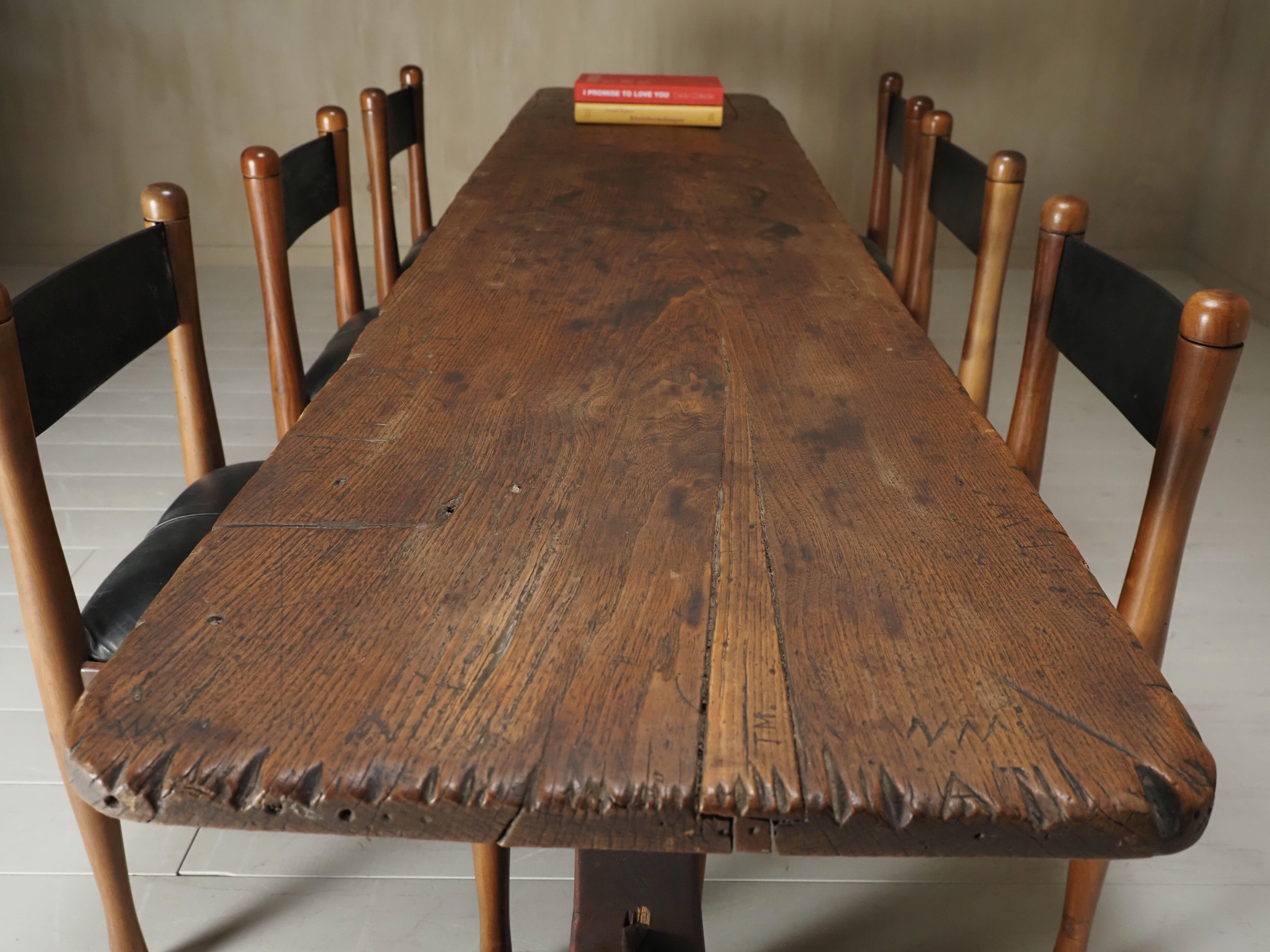 18th Century French oak refectory table For Sale 4