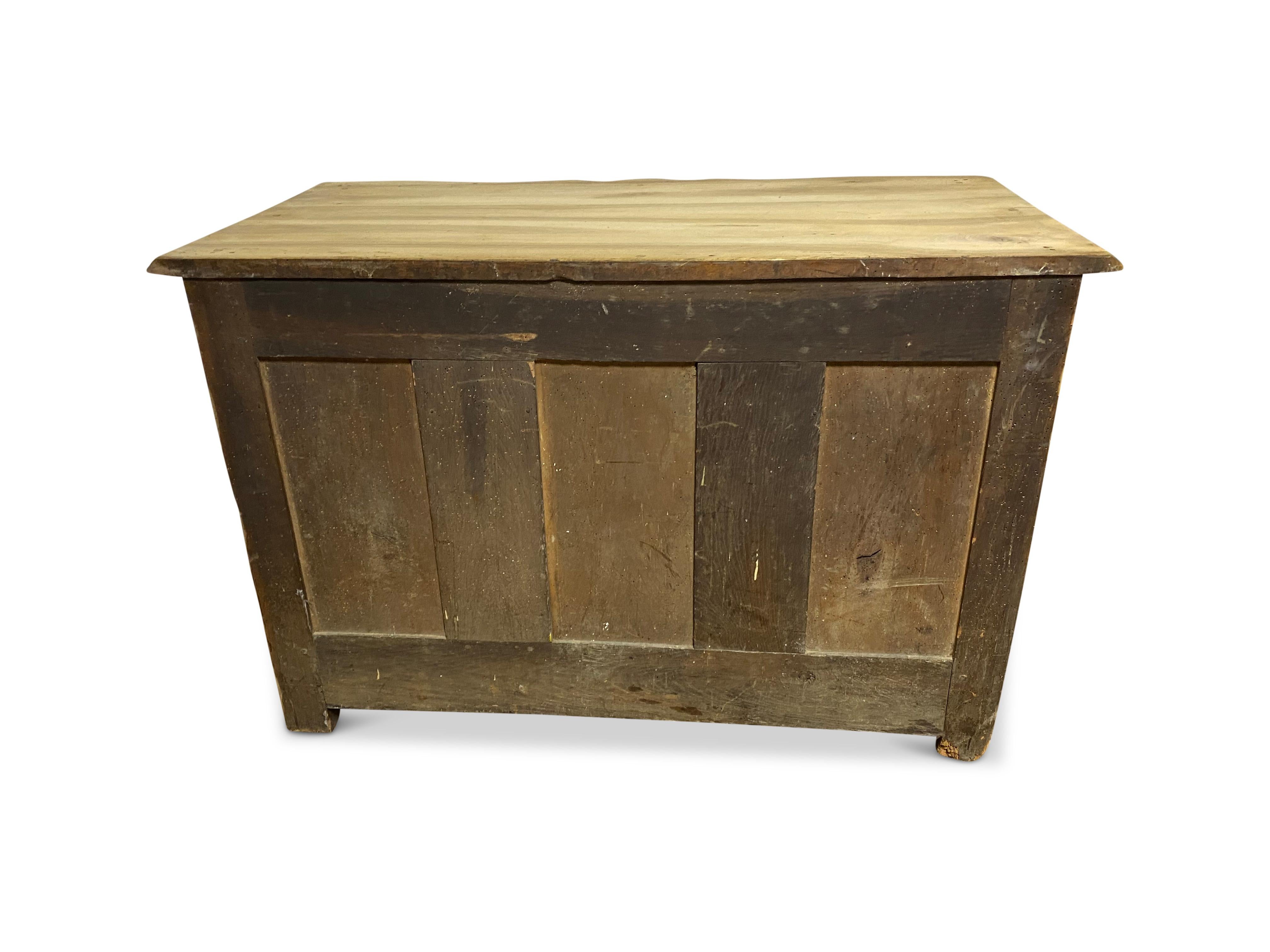 French Provincial 18th Century French Oak Serpentine Commode  For Sale