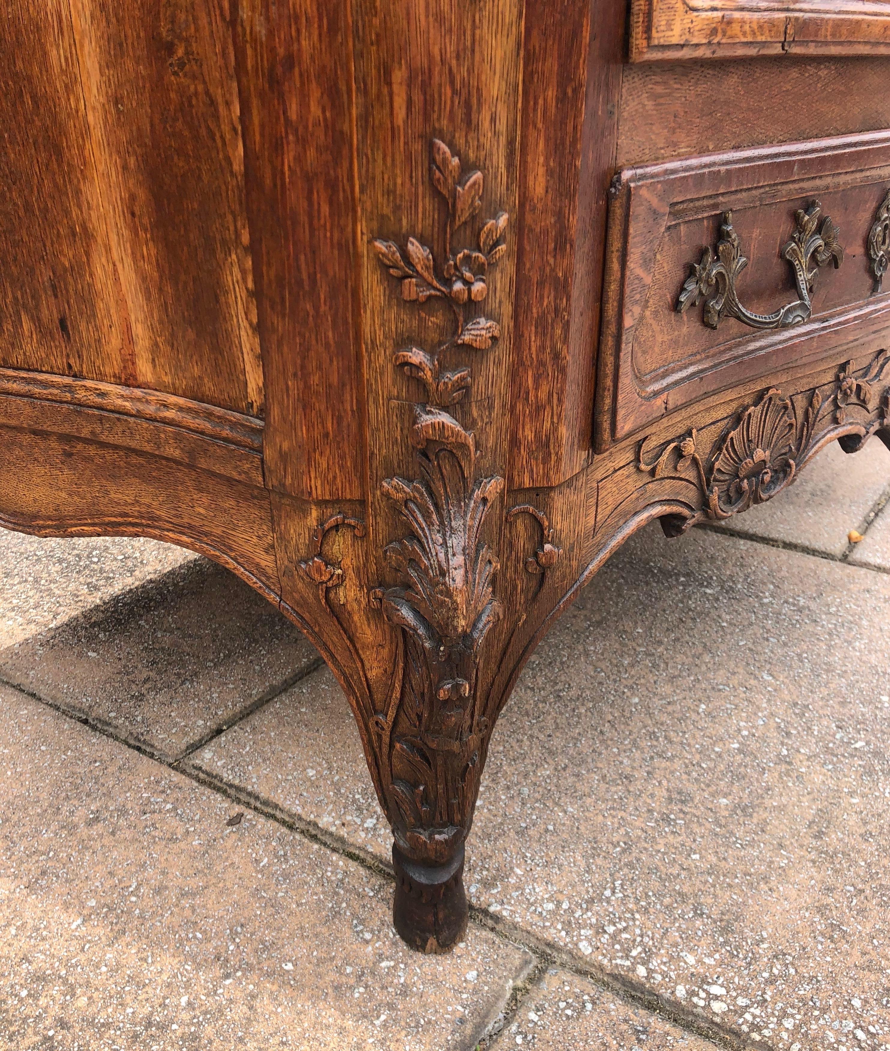 18th Century French Carved Oak Serpentine Commode on Hoof Feet For Sale 4