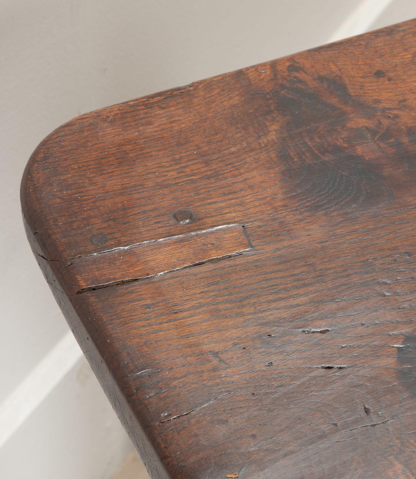 18th Century French Oak Serving Table For Sale 4