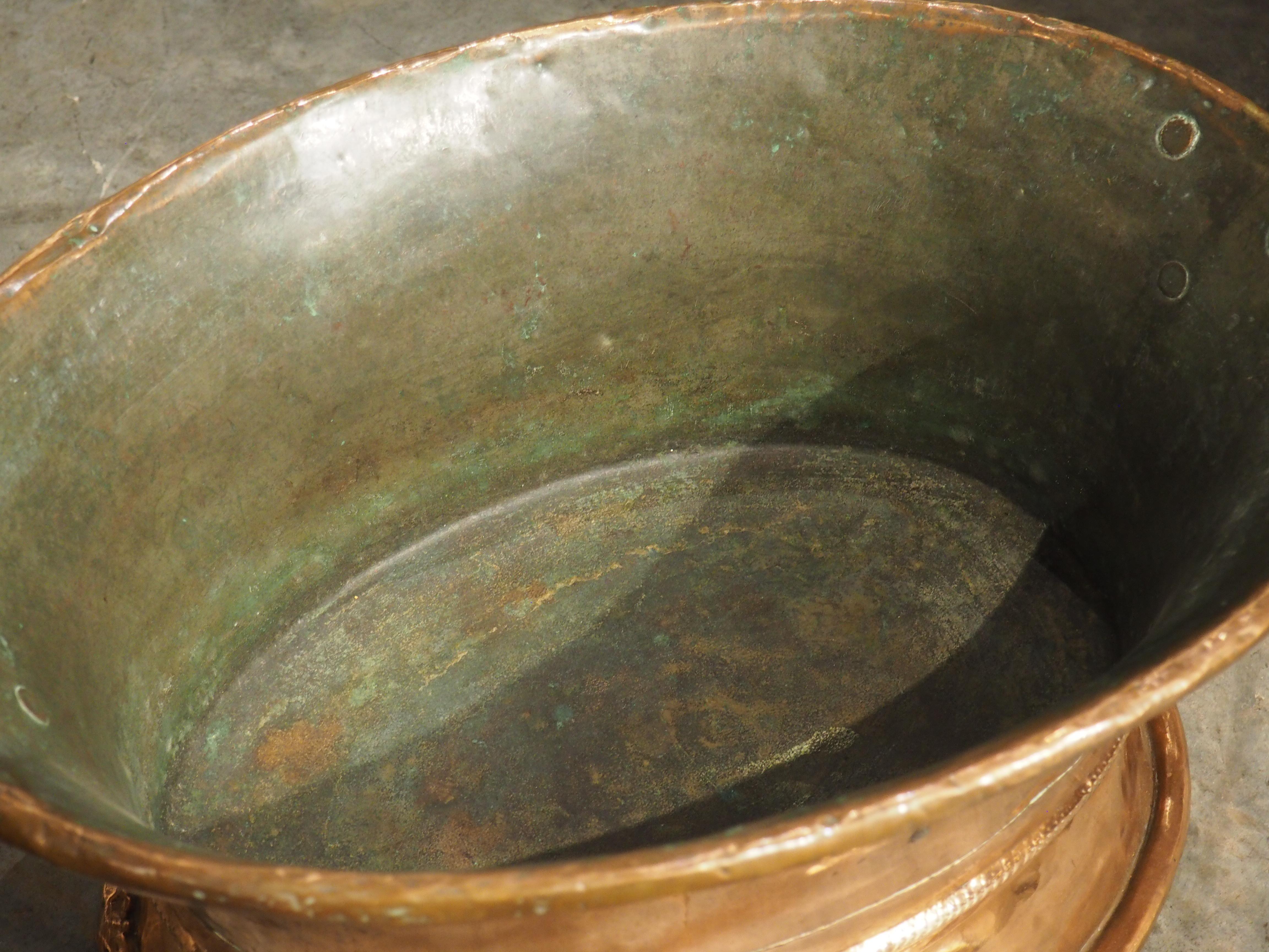 18th Century French Oval Copper Rafraîchissoir or Wine Bottle Cooler For Sale 10