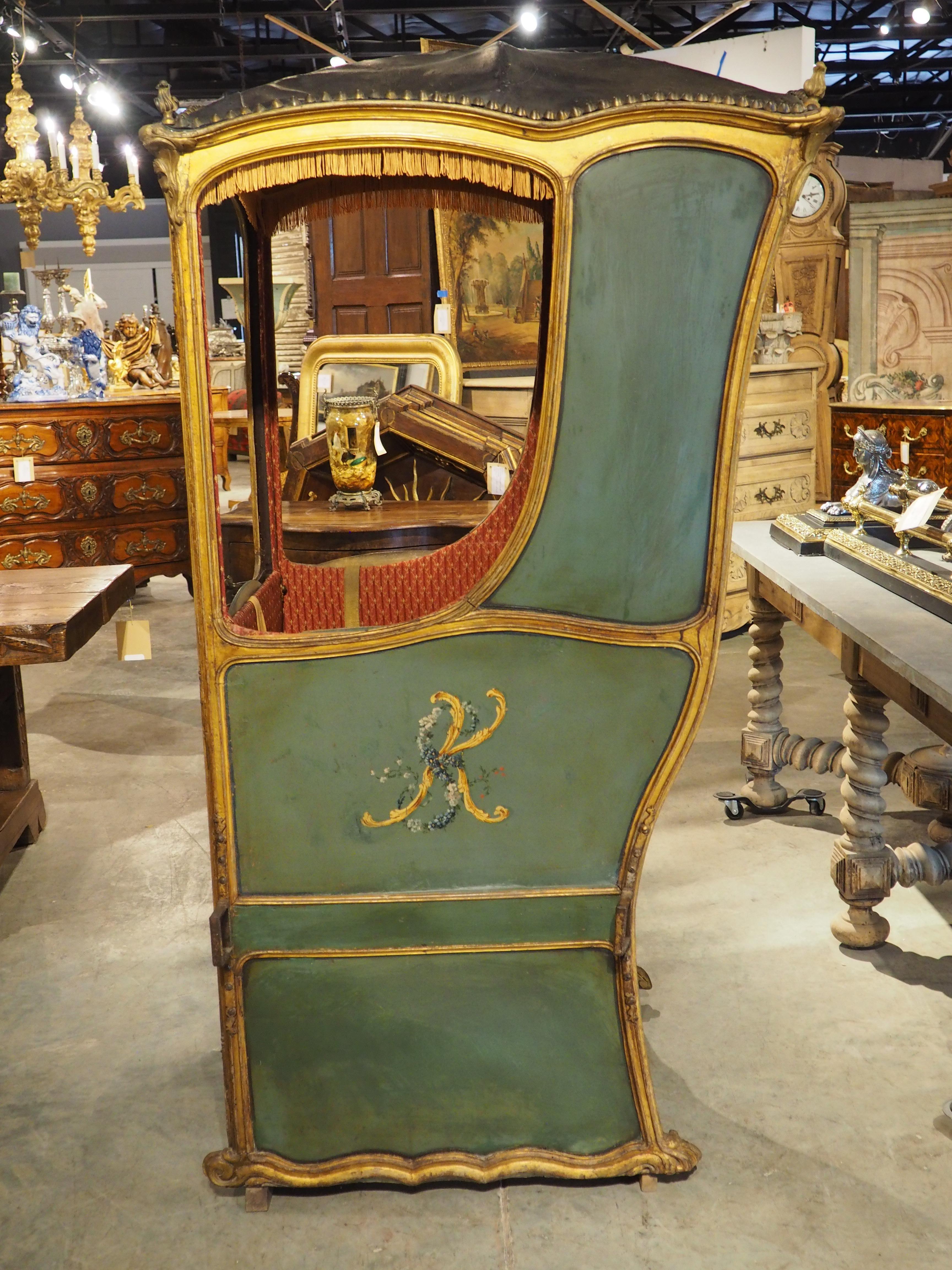 18th Century French Painted and Gilded Chaise à Porteurs, Sedan Chair 8