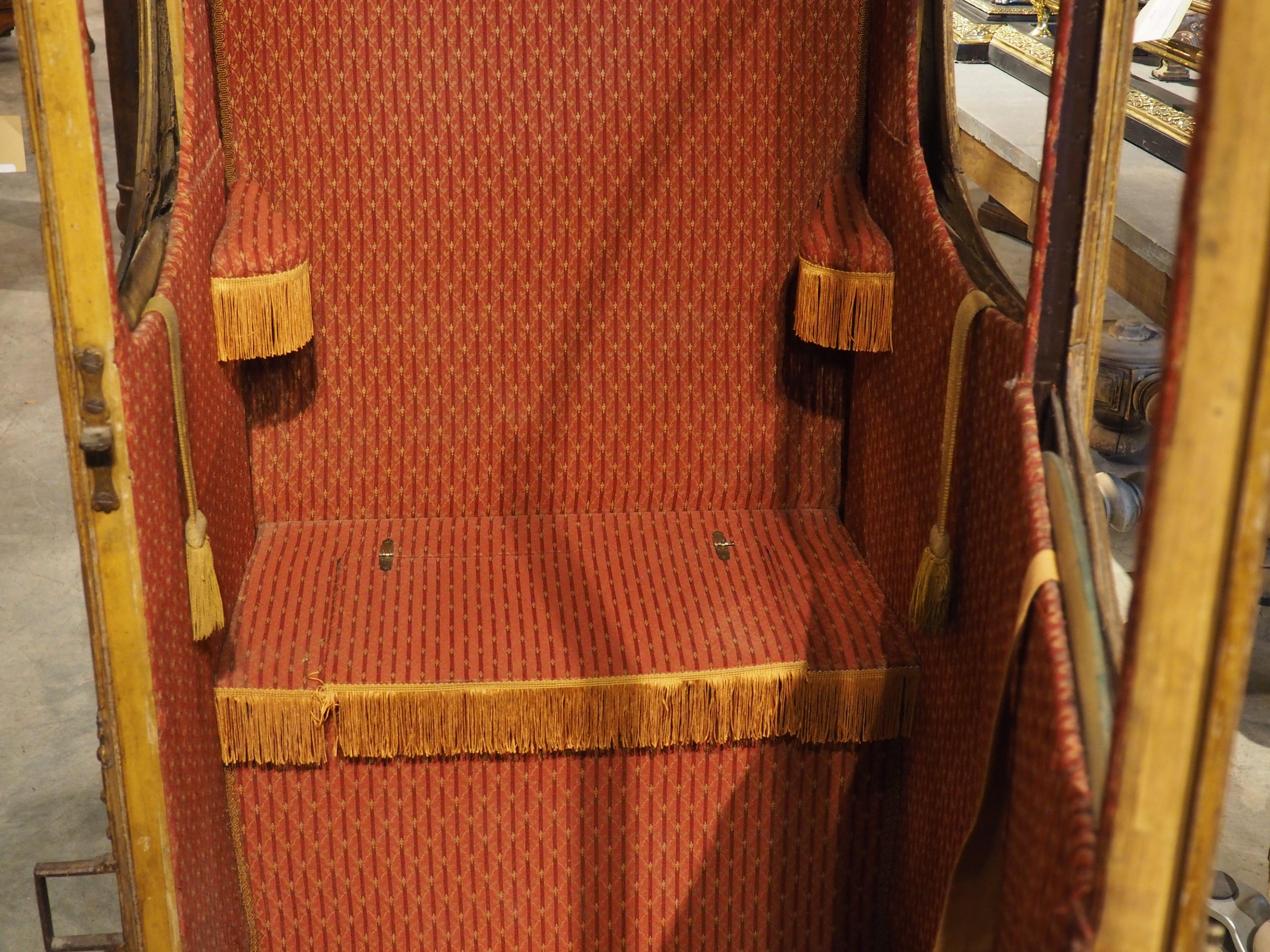 18th Century French Painted and Gilded Chaise à Porteurs, Sedan Chair 12