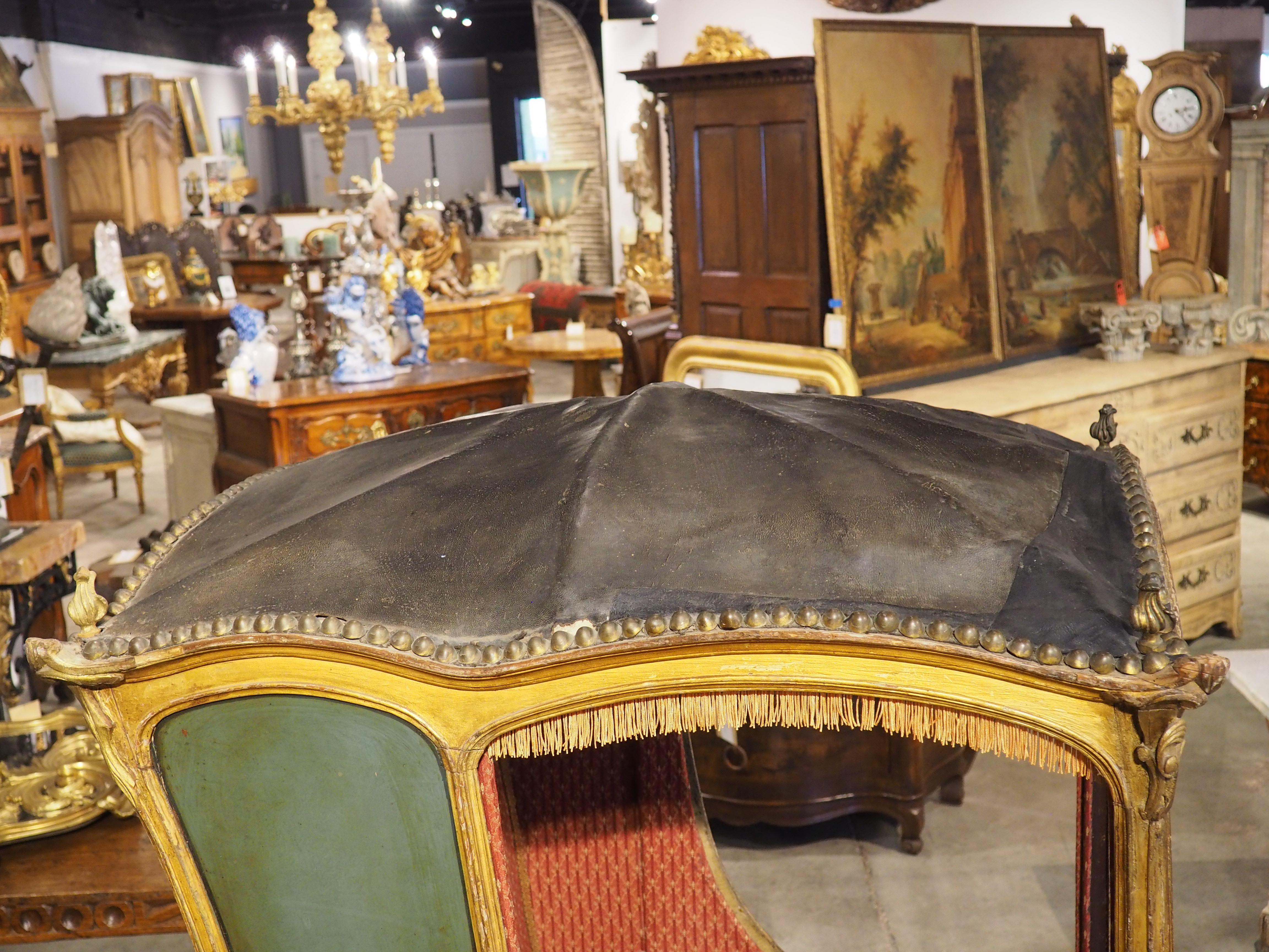 18th Century French Painted and Gilded Chaise à Porteurs, Sedan Chair 3