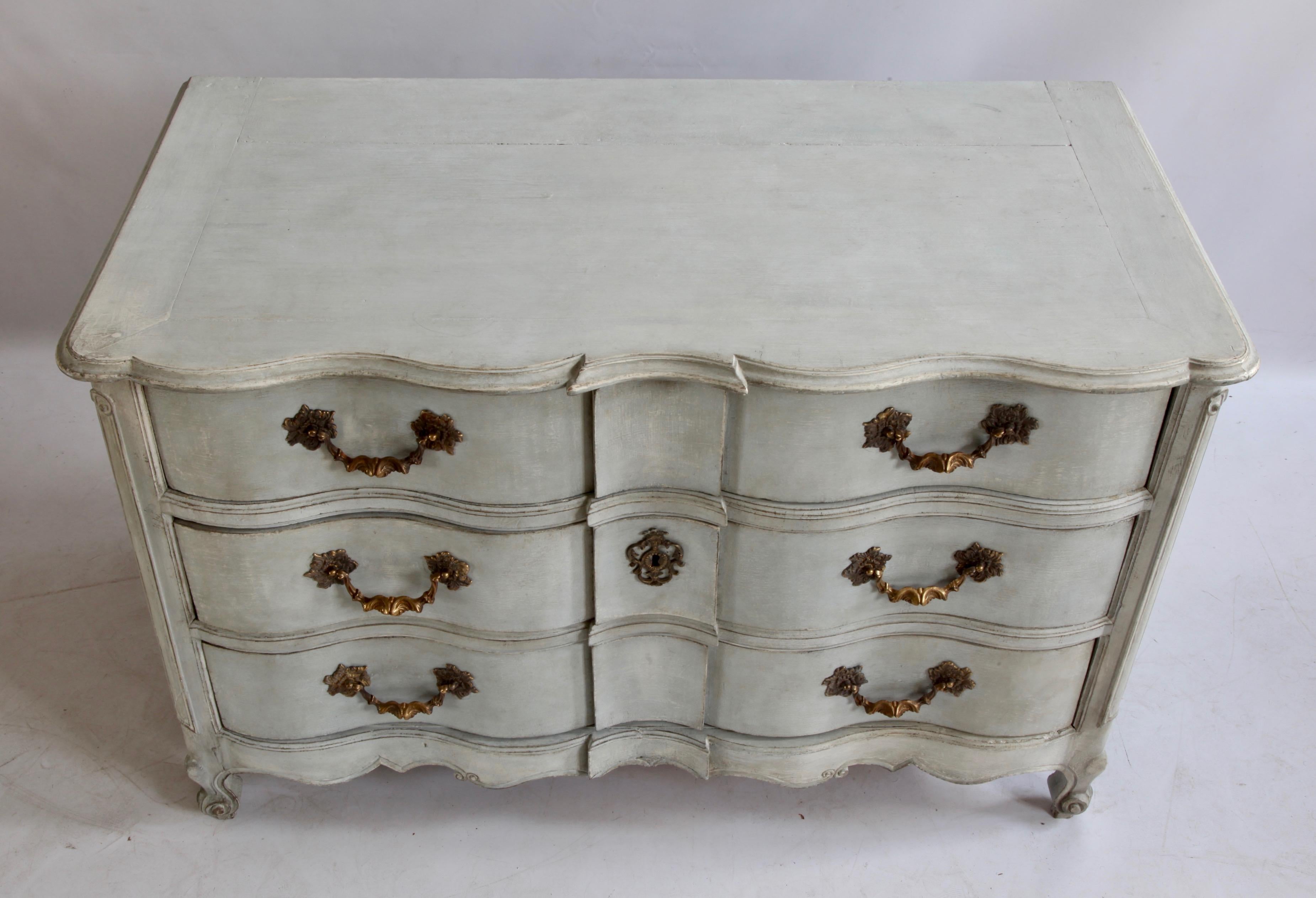 18th Century French Painted Chest of Drawers 5