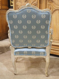 Poltrona Fauteuil à la Reine dipinta Luigi XV del XVIII secolo con seta blu