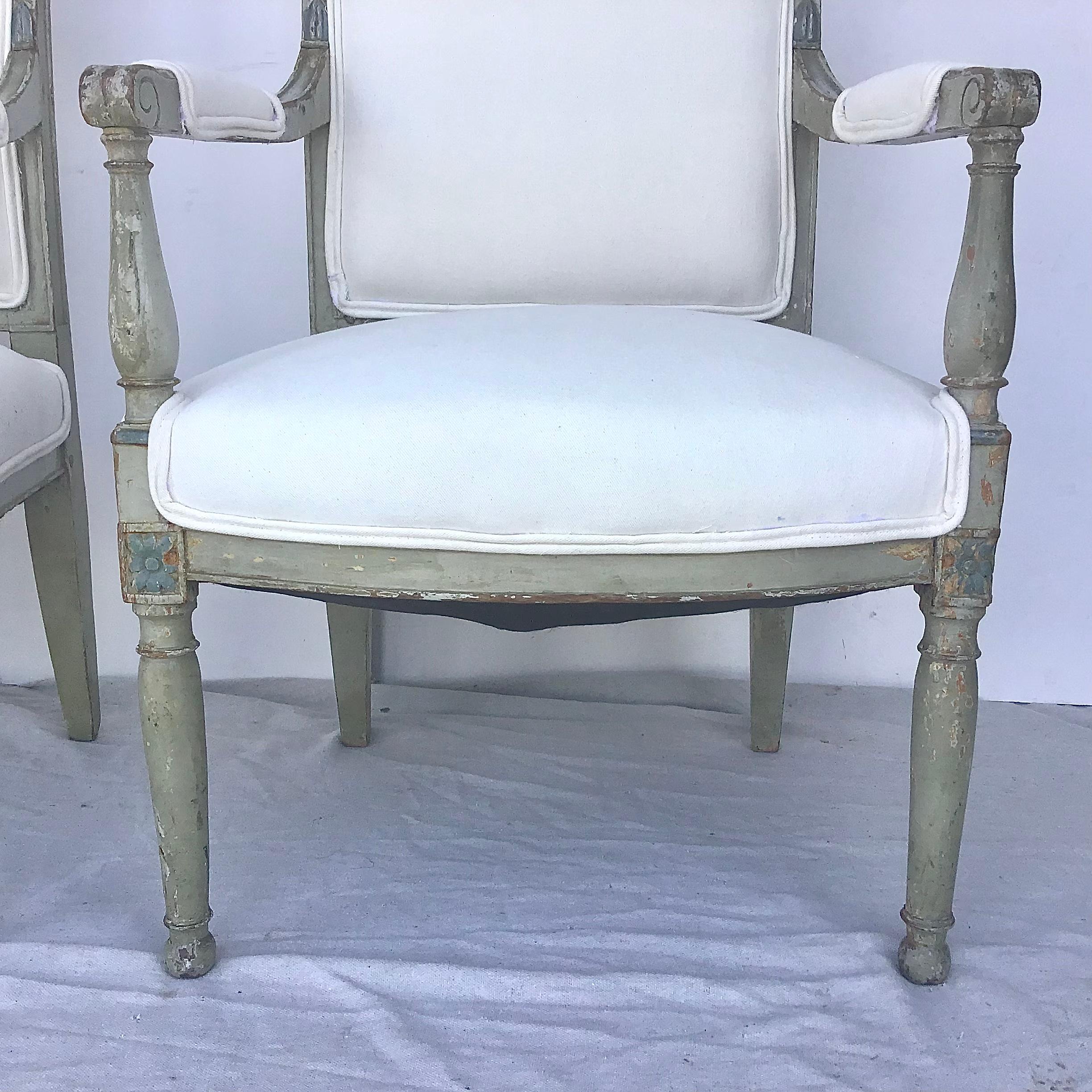 Paire de fauteuils de style Directoire franais du XVIIIe sicle en vente 2