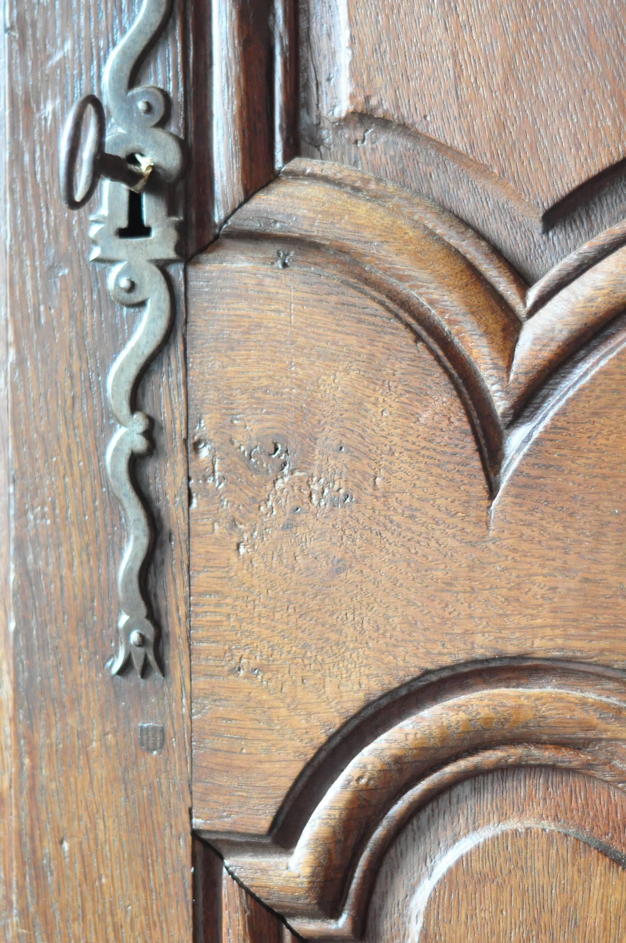 18th Century French Pair of Oak Doors 2