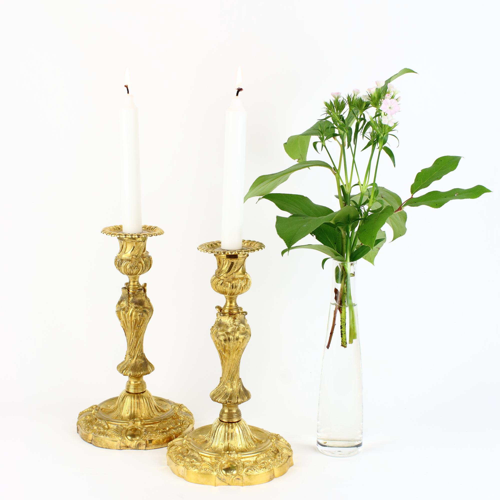 Mid 19th Century French Henri Picard Pair of Louis XV Gilt Bronze Candlesticks For Sale 7