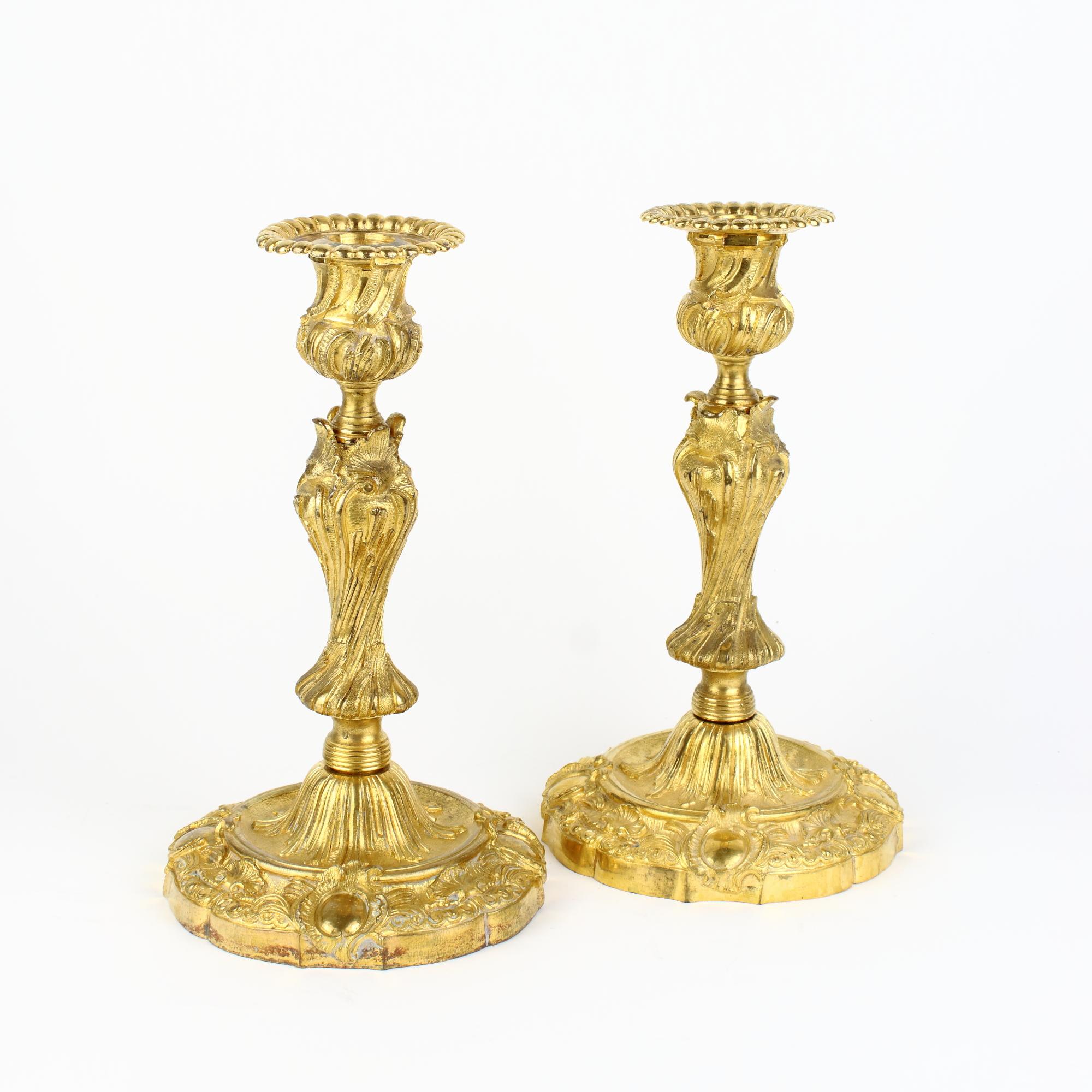 Mid 19th Century French Henri Picard Pair of Louis XV Gilt Bronze Candlesticks In Good Condition For Sale In Berlin, DE