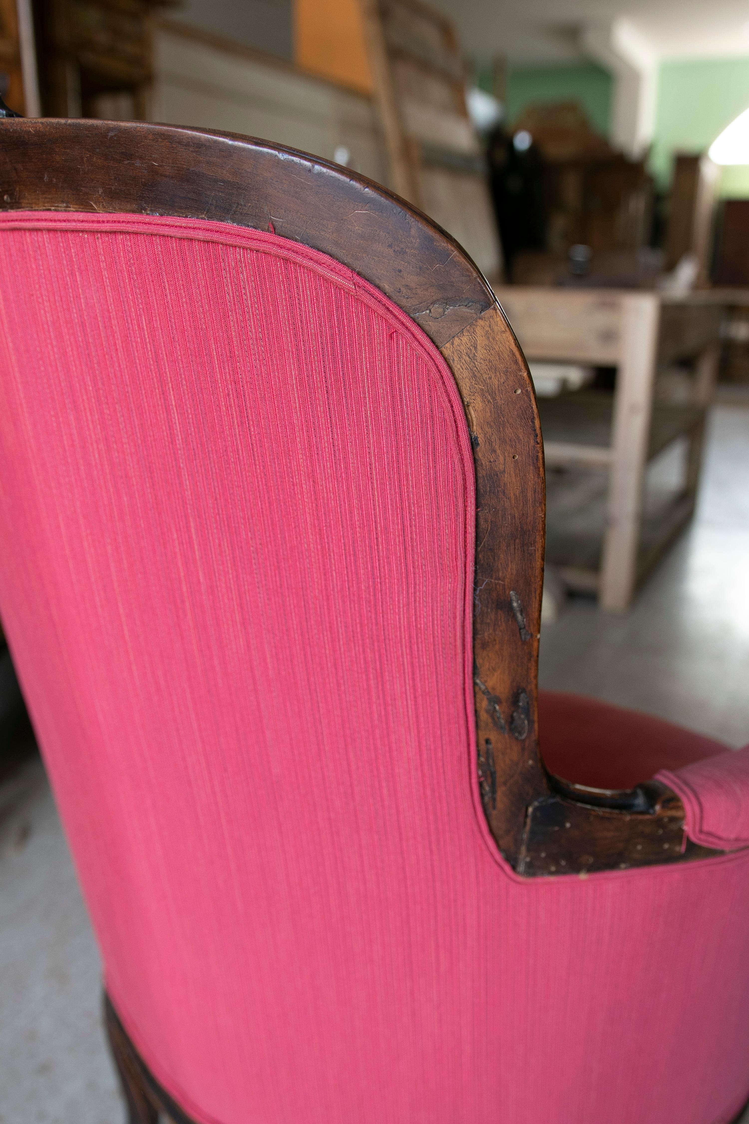 18th Century French Pair of Wooden Upholstered Armchairs For Sale 12