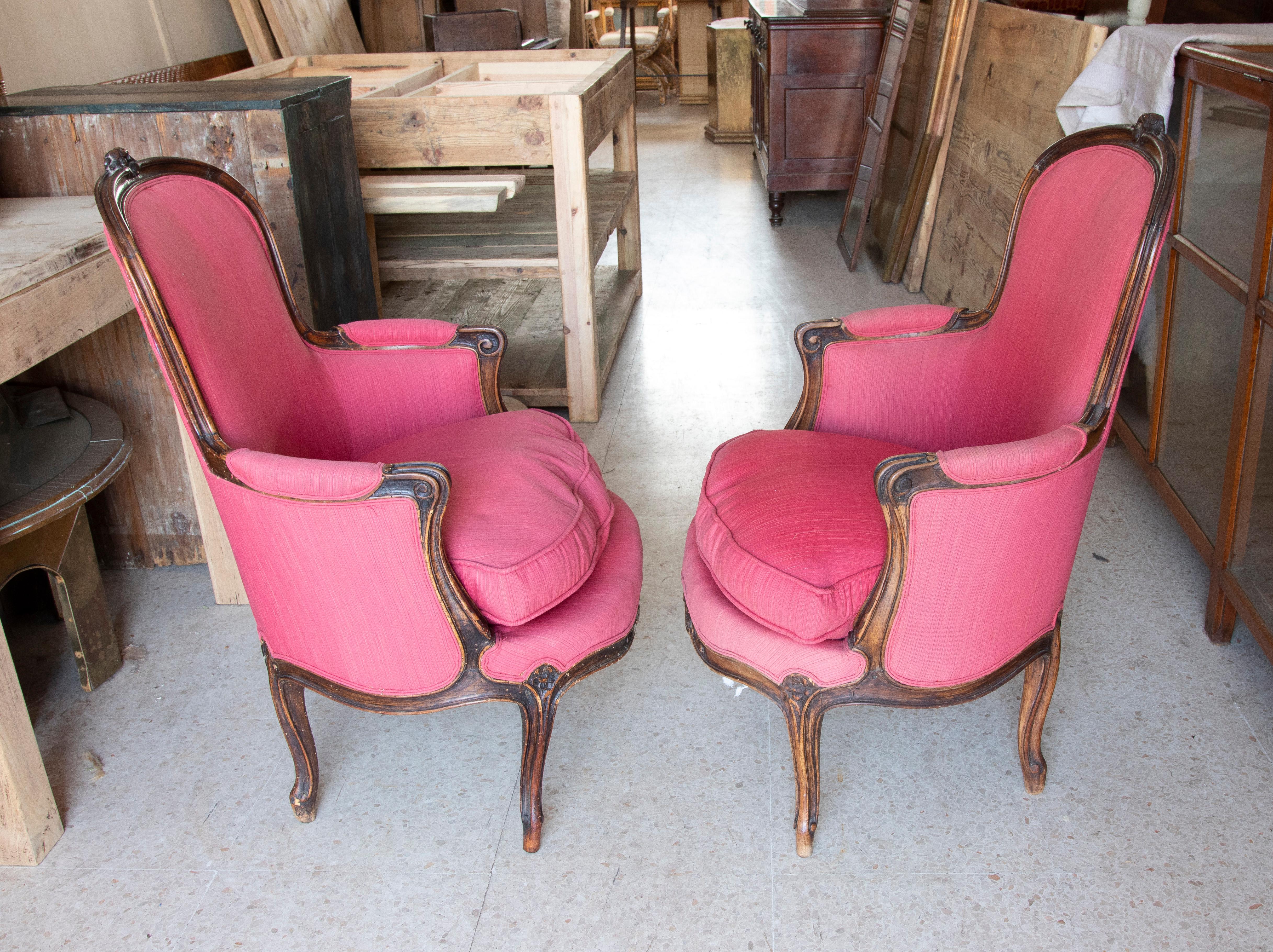 18th Century French Pair of Wooden Upholstered Armchairs For Sale 1