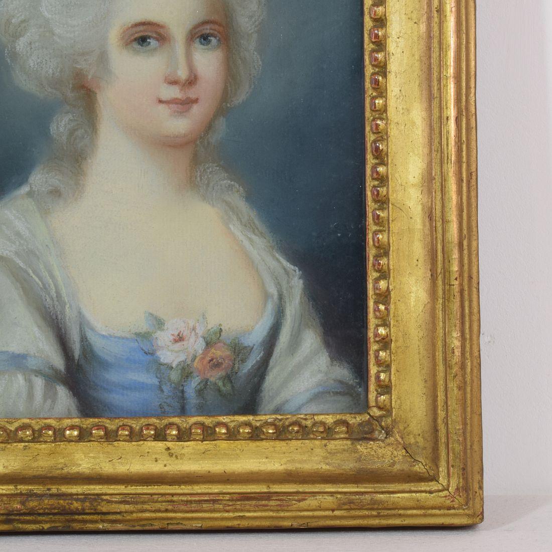 Portrait d'une jeune femme au pastel du 18ème siècle Bon état à Buisson, FR