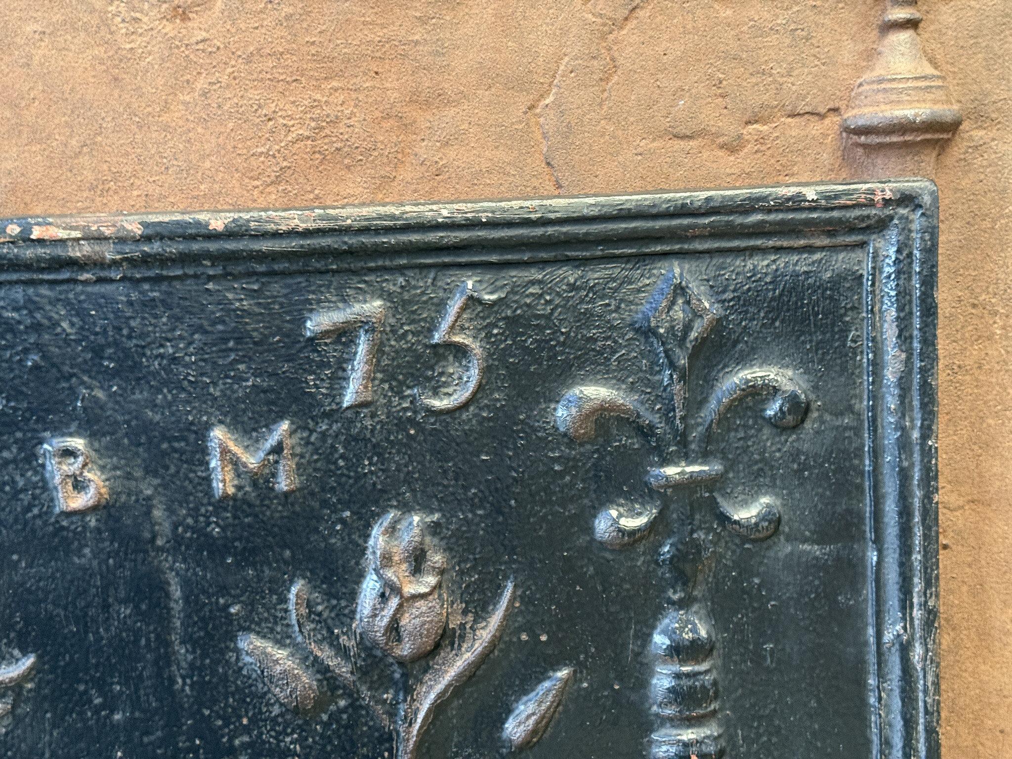 18th Century French 'Pillars with Decoration' Fireback / Backsplash For Sale 5
