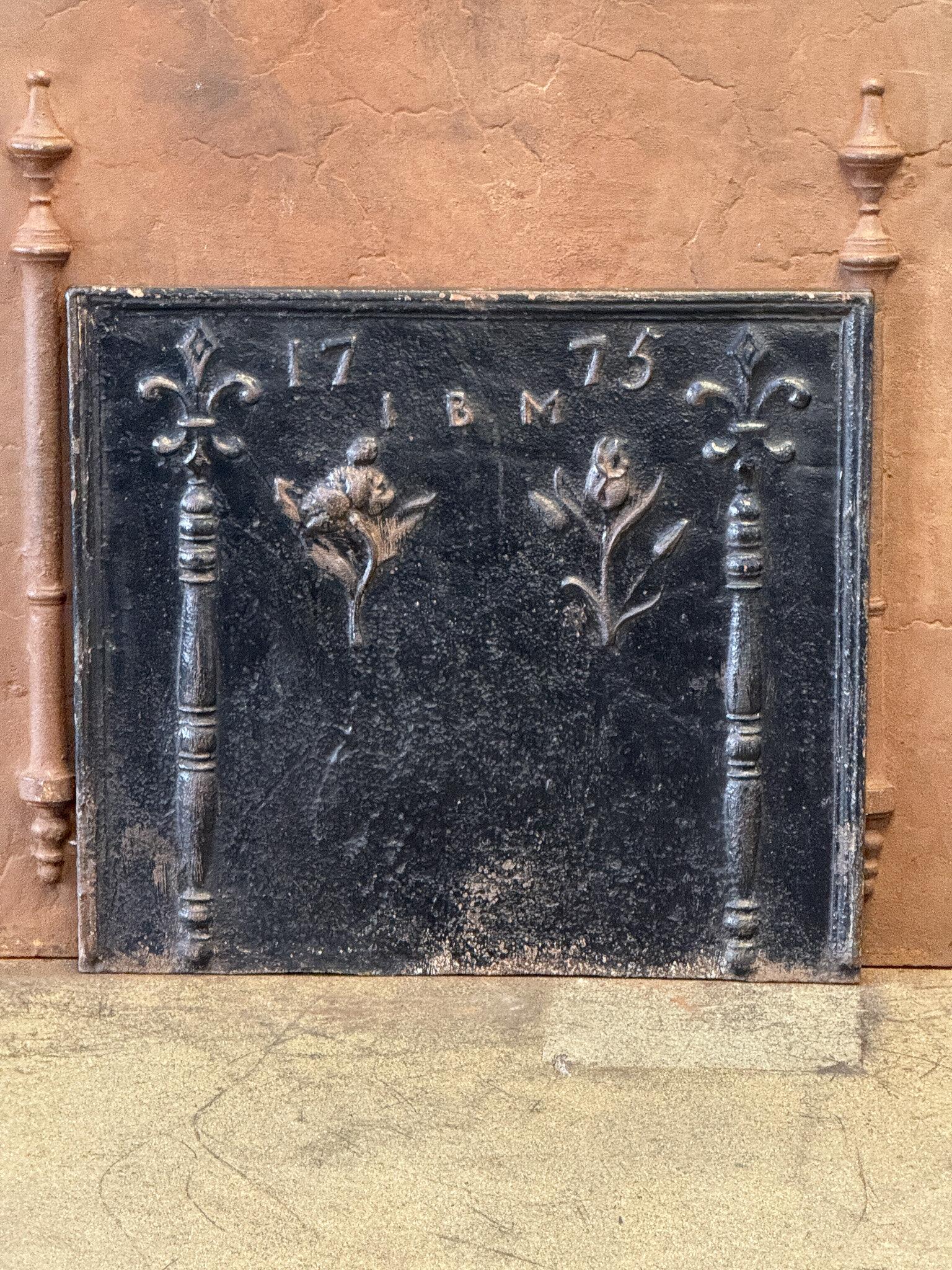 Louis XV 18th Century French 'Pillars with Decoration' Fireback / Backsplash For Sale