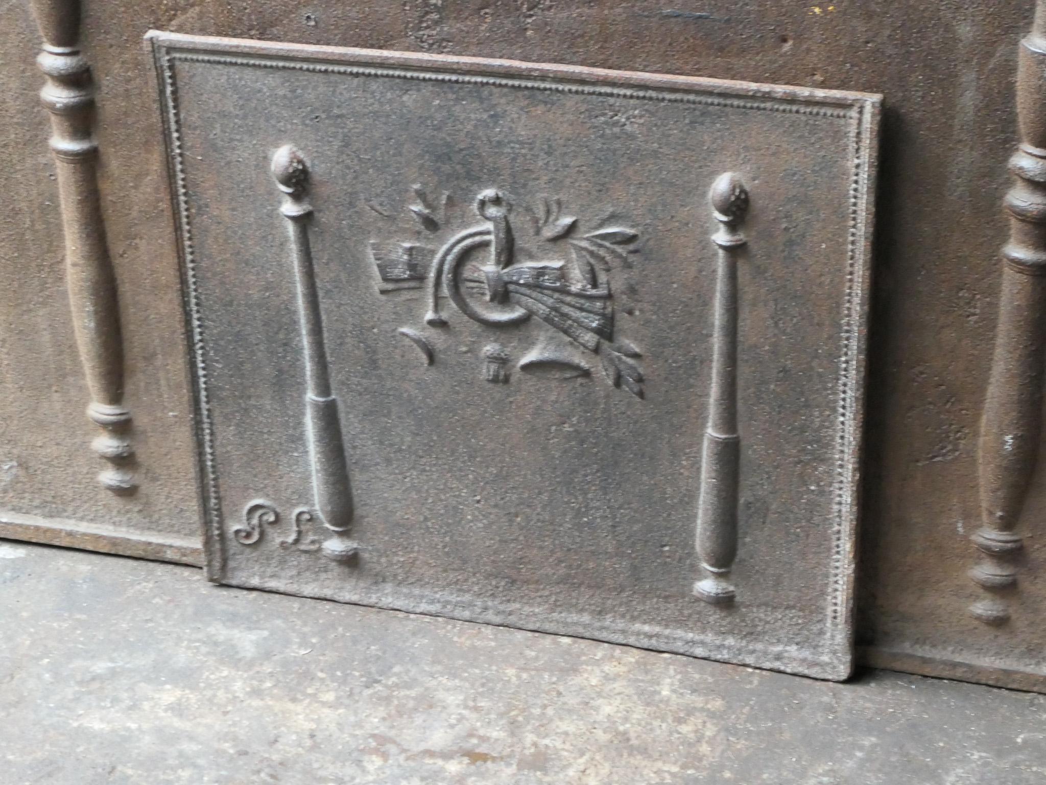 18th Century French 'Pillars with Decoration' Fireback / Backsplash, Louis XV For Sale 1