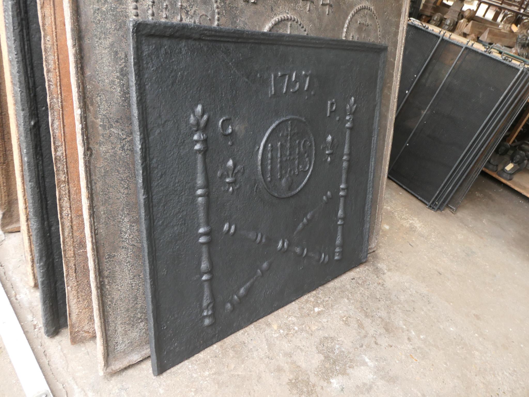 18th Century French 'Pillars with Medieval IHS Monograms' Fireback / Backsplash For Sale 6