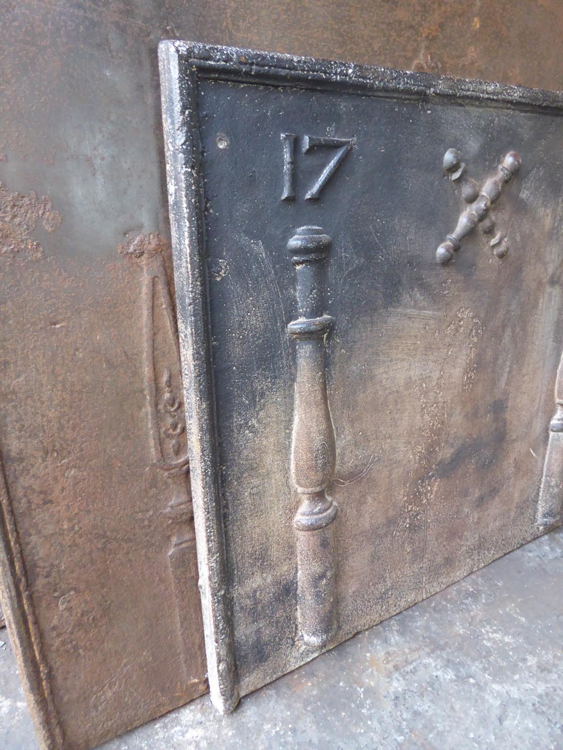 18th Century French 'Pillars with Saint Andrew's Cross' Fireback / Backsplash For Sale 3