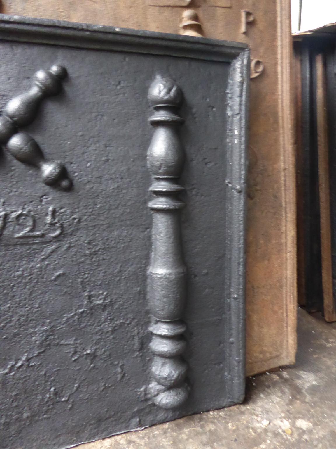 18th Century French 'Pillars with Saint Andrew's Cross' Fireback / Backsplash For Sale 2