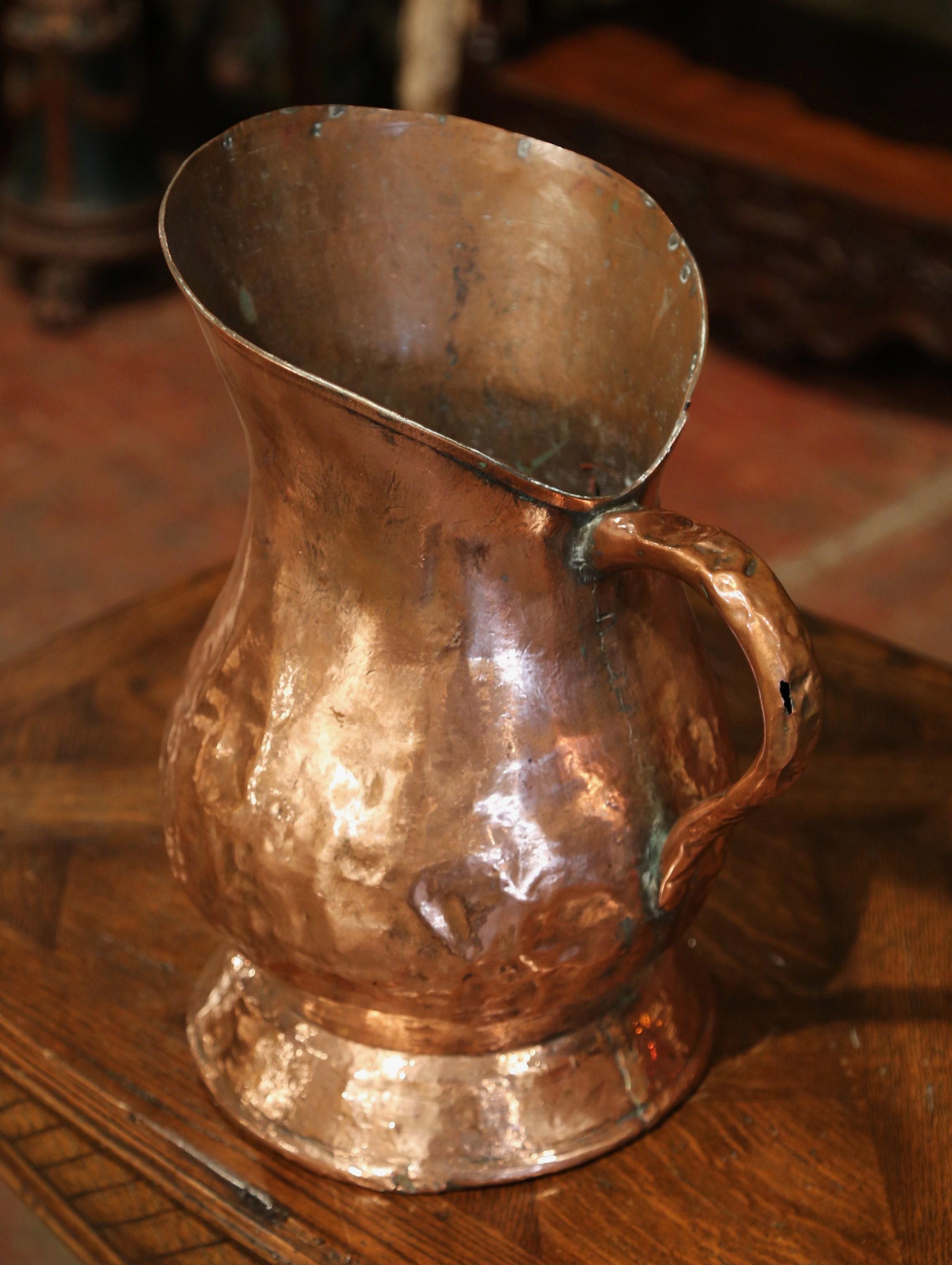 18th Century French Polished Copper Decorative Coal Bucket or Umbrella Stand For Sale 2