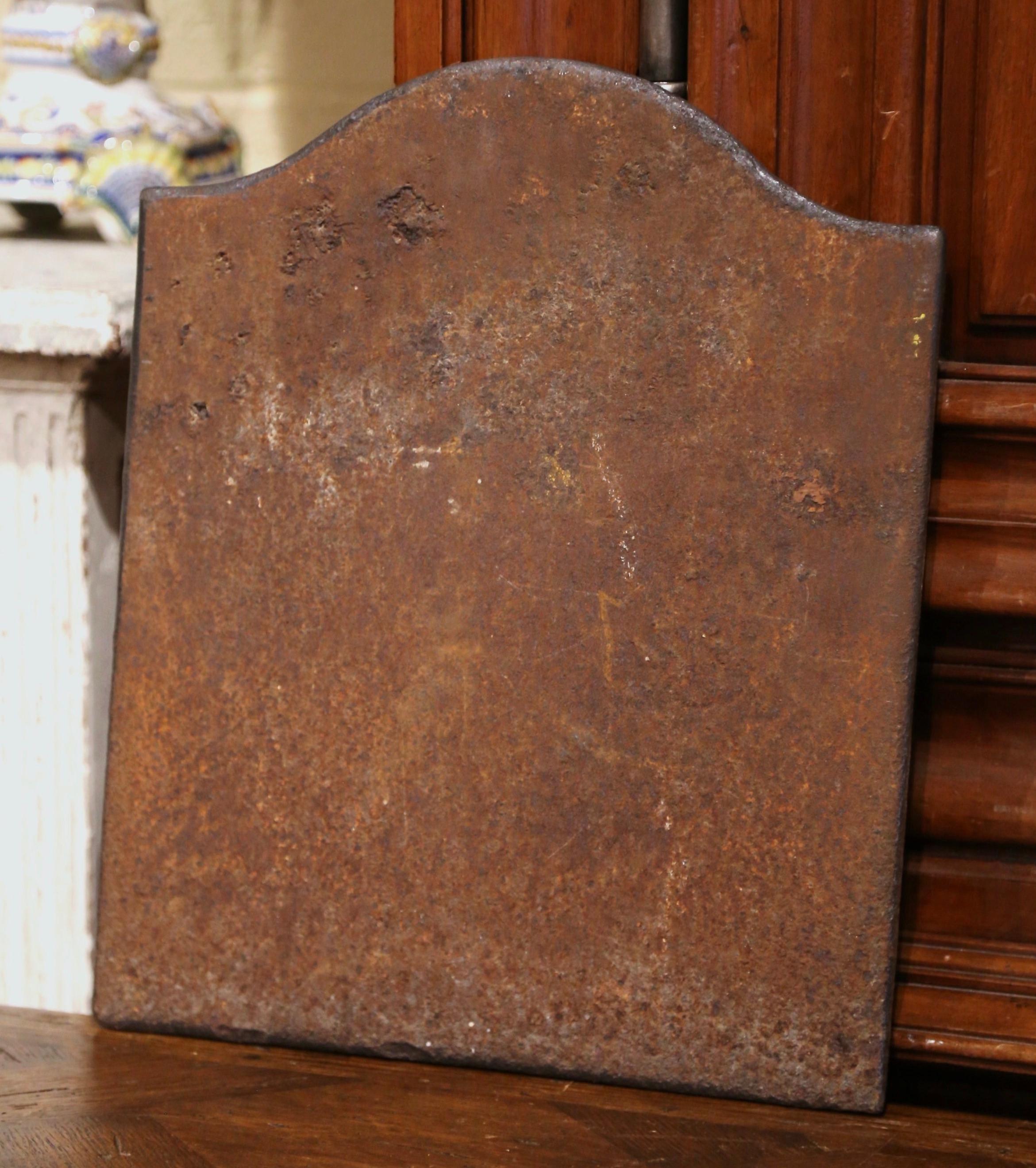 18th Century French Polished Iron Fireback For Sale 3