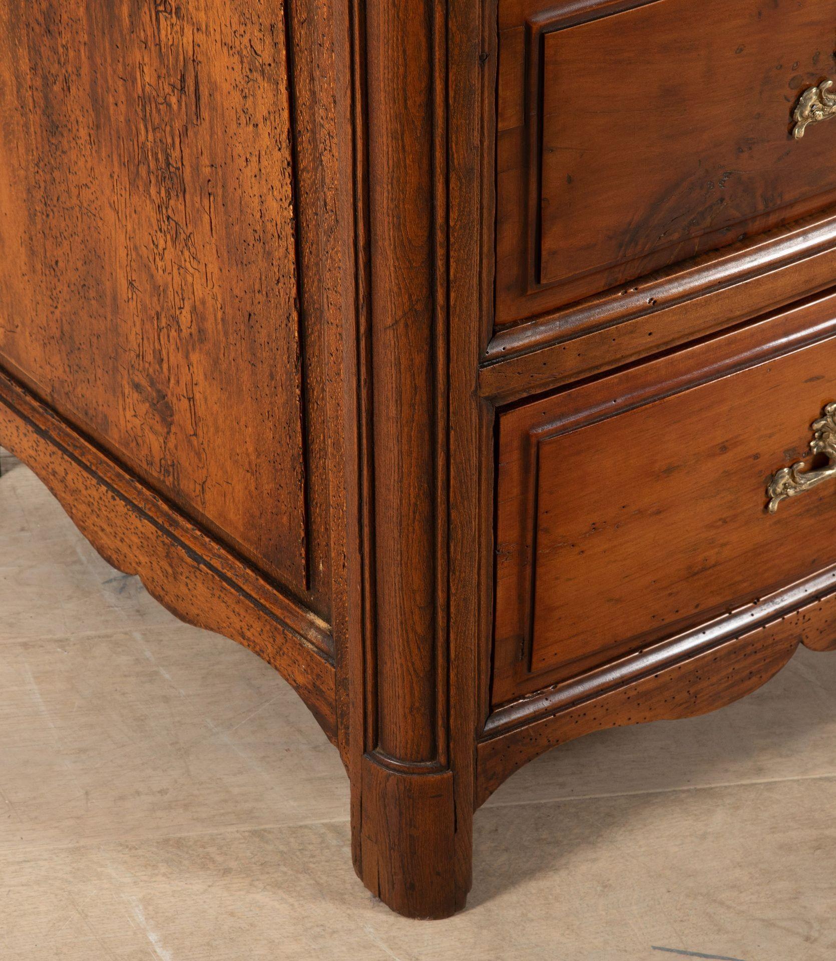 18th Century French Provençal Bow Front Commode For Sale 7