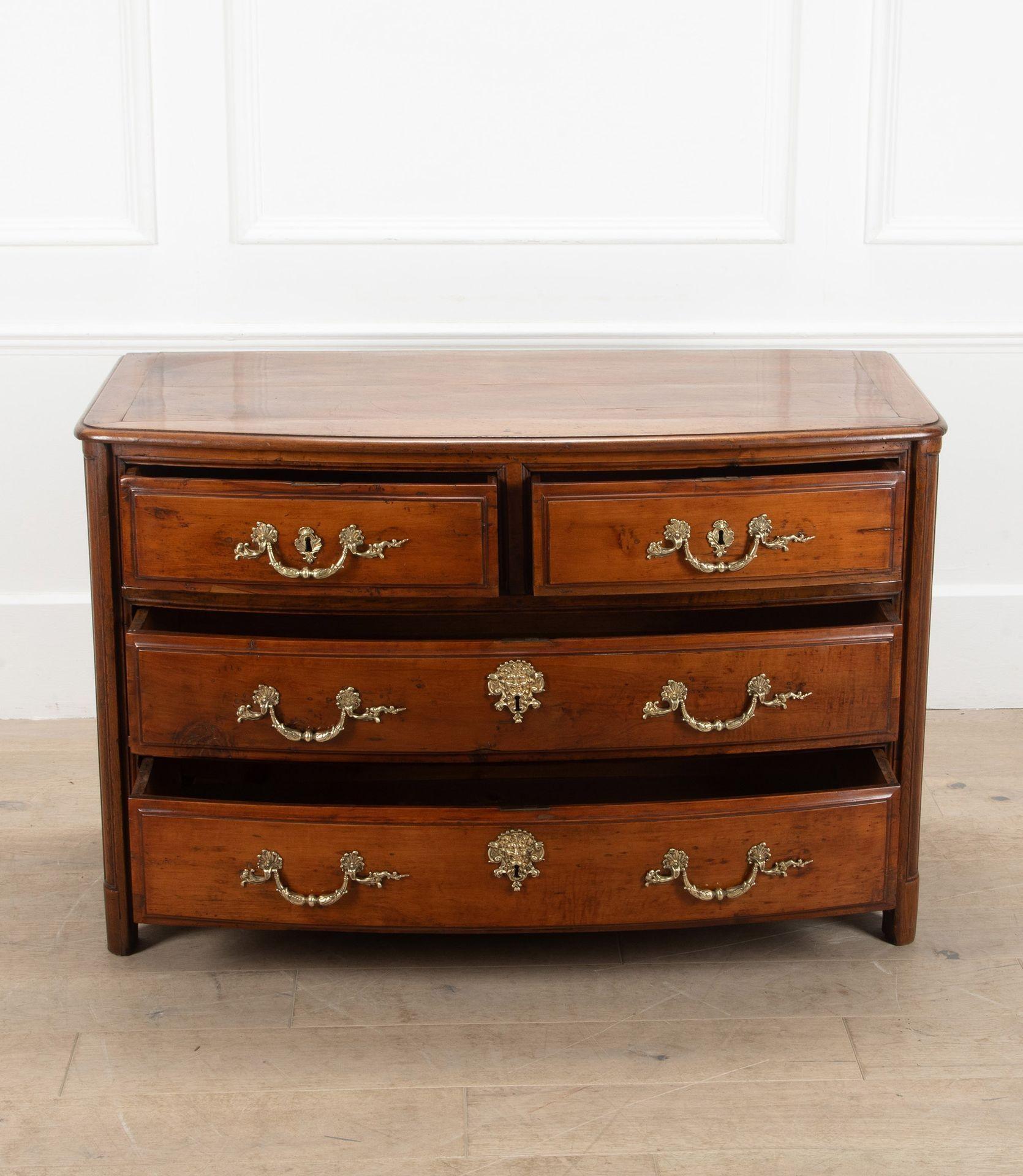 18th Century French Provençal Bow Front Commode In Good Condition For Sale In Gloucestershire, GB
