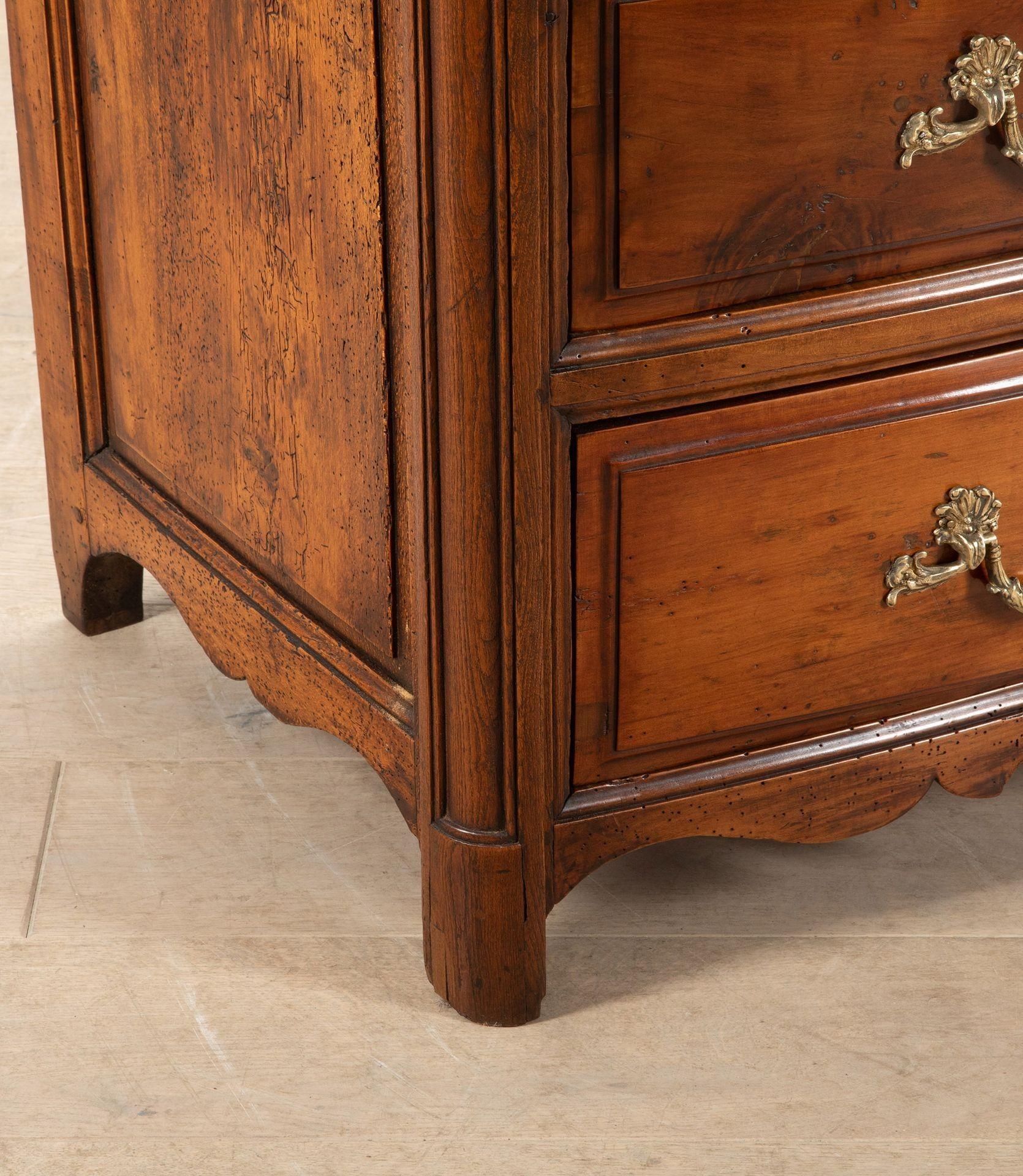 18th Century French Provençal Bow Front Commode For Sale 2