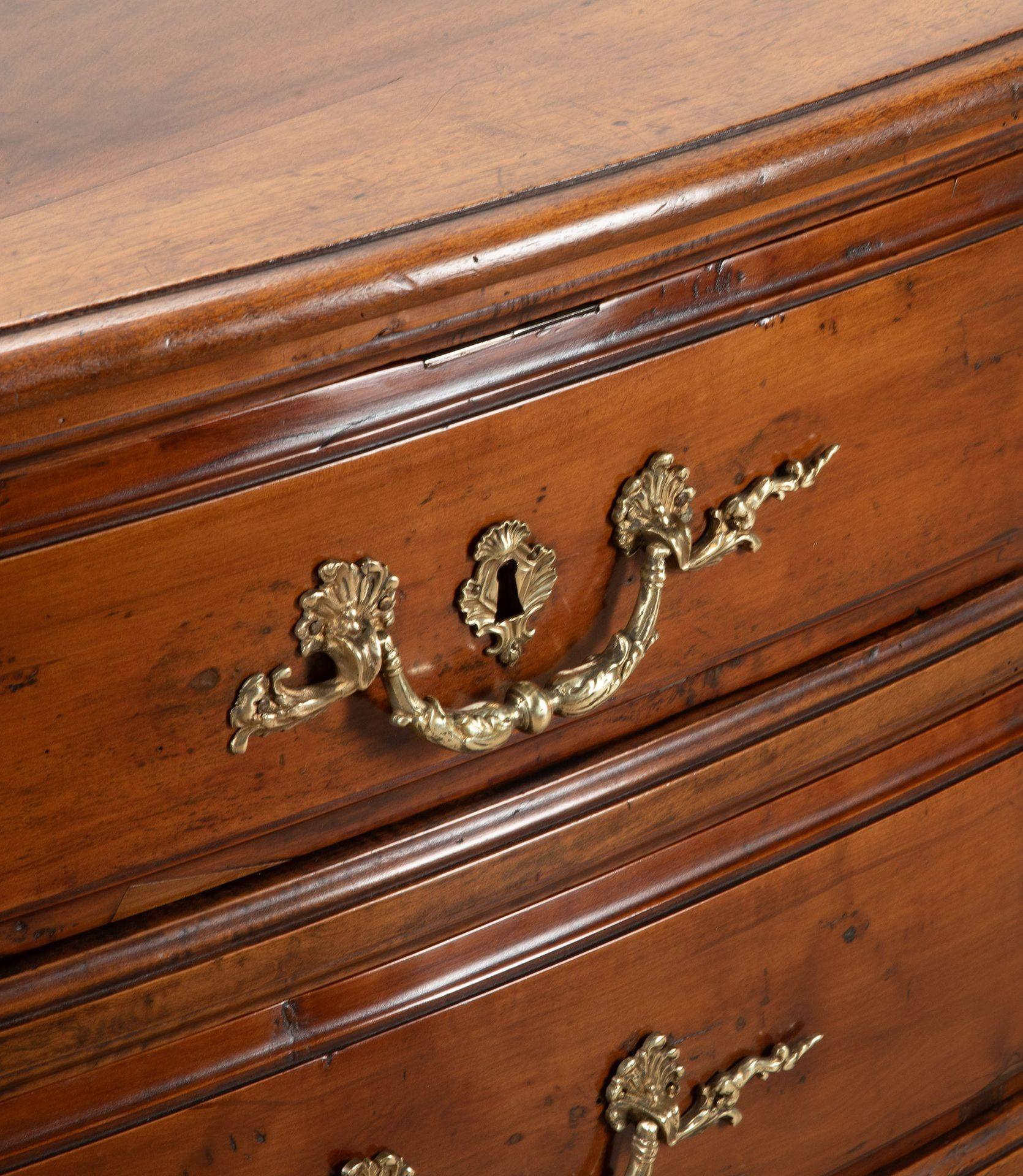 18th Century French Provençal Bow Front Commode For Sale 4