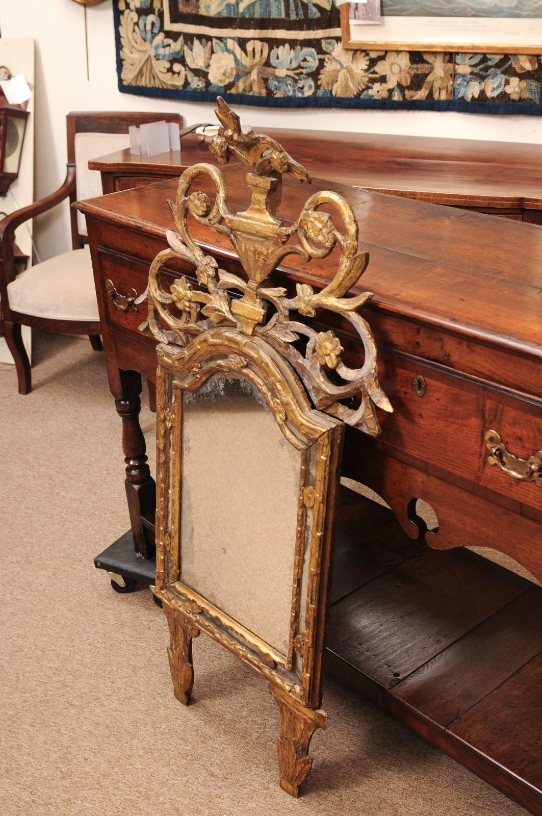 Specchio in legno dorato provenzale francese del XVIII secolo, 1780 ca. in vendita 7